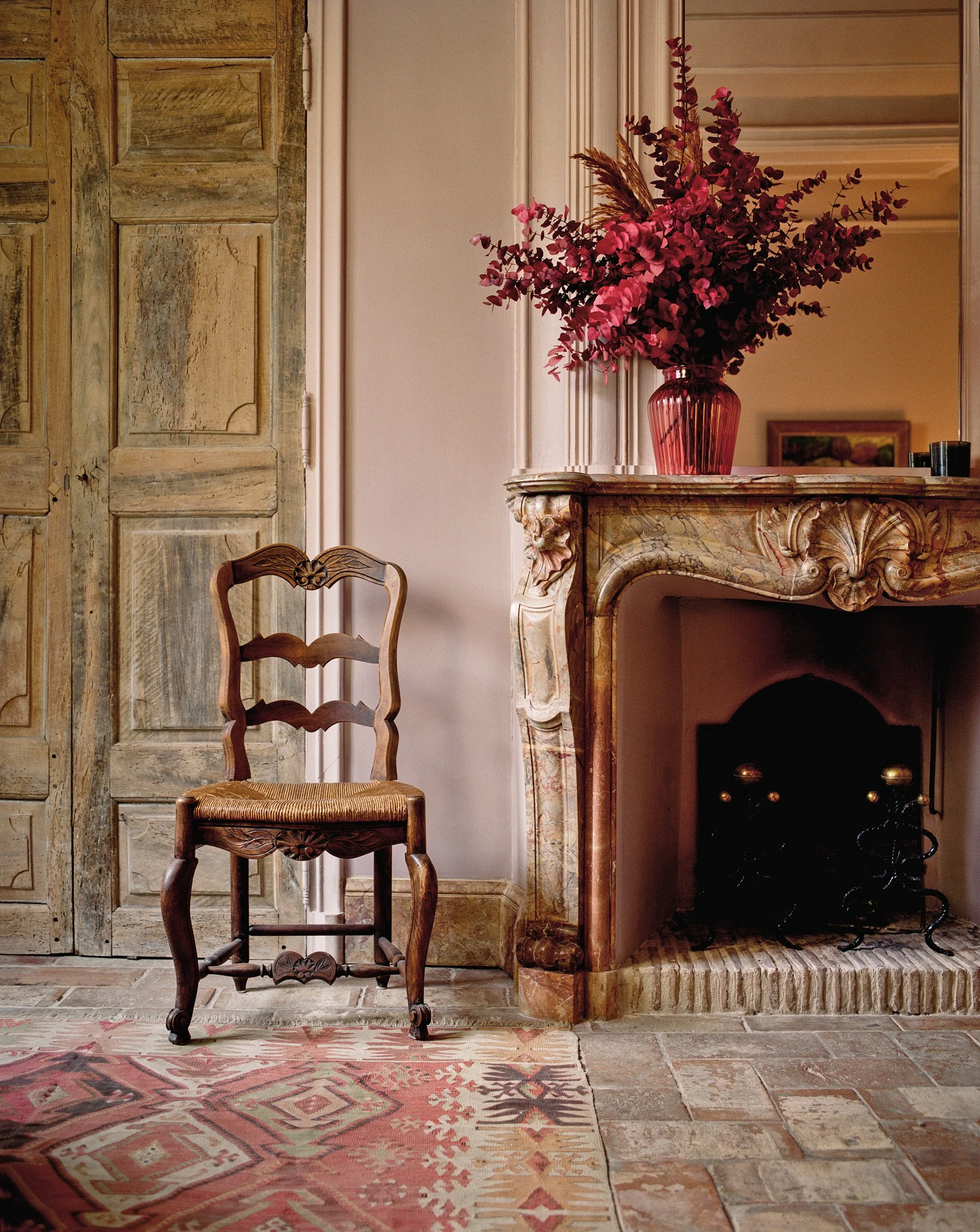 17th-century-private-mansion-provence-enclave-des-papes-emile-garcin-52.jpg