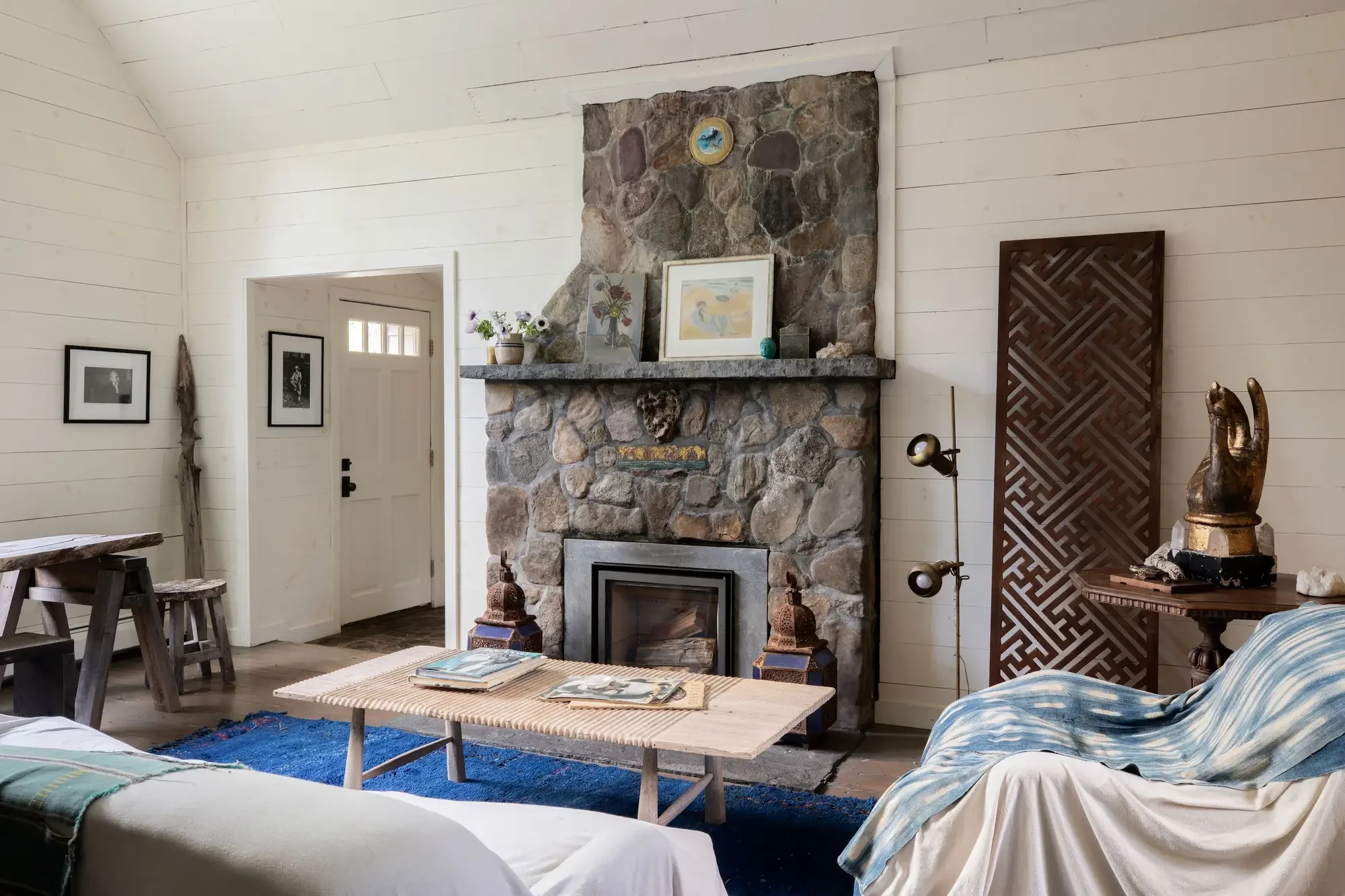 library-lane-artist-retreat-woodstock-ny-for-sale=36.webp