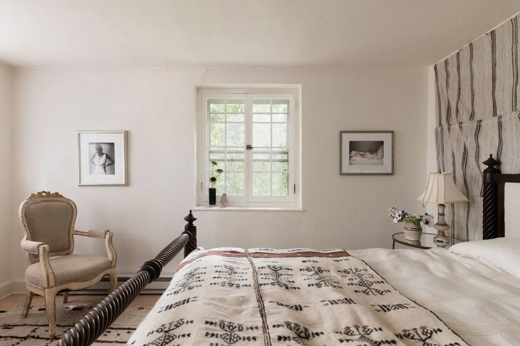library-lane-artist-retreat-woodstock-ny-for-sale=23.webp