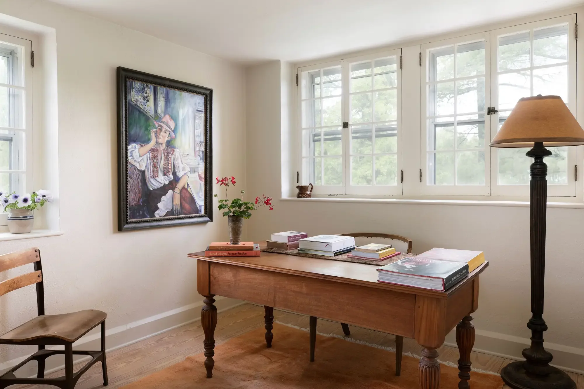 library-lane-artist-retreat-woodstock-ny-for-sale=21.webp