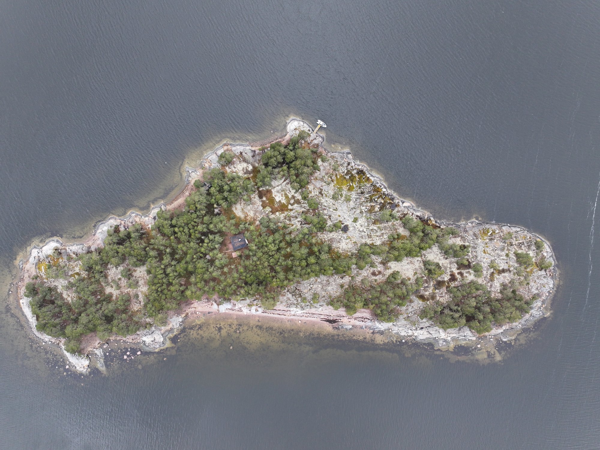 project-o-private-island-finnish-archipelago-graskar-scandinavian-cabin-retreat-10.jpg
