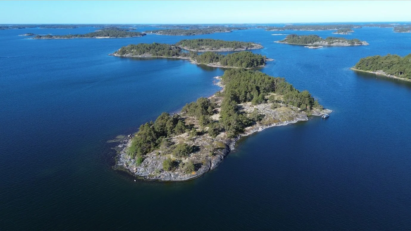 project-o-private-island-finnish-archipelago-graskar-scandinavian-cabin-retreat-2.jpg