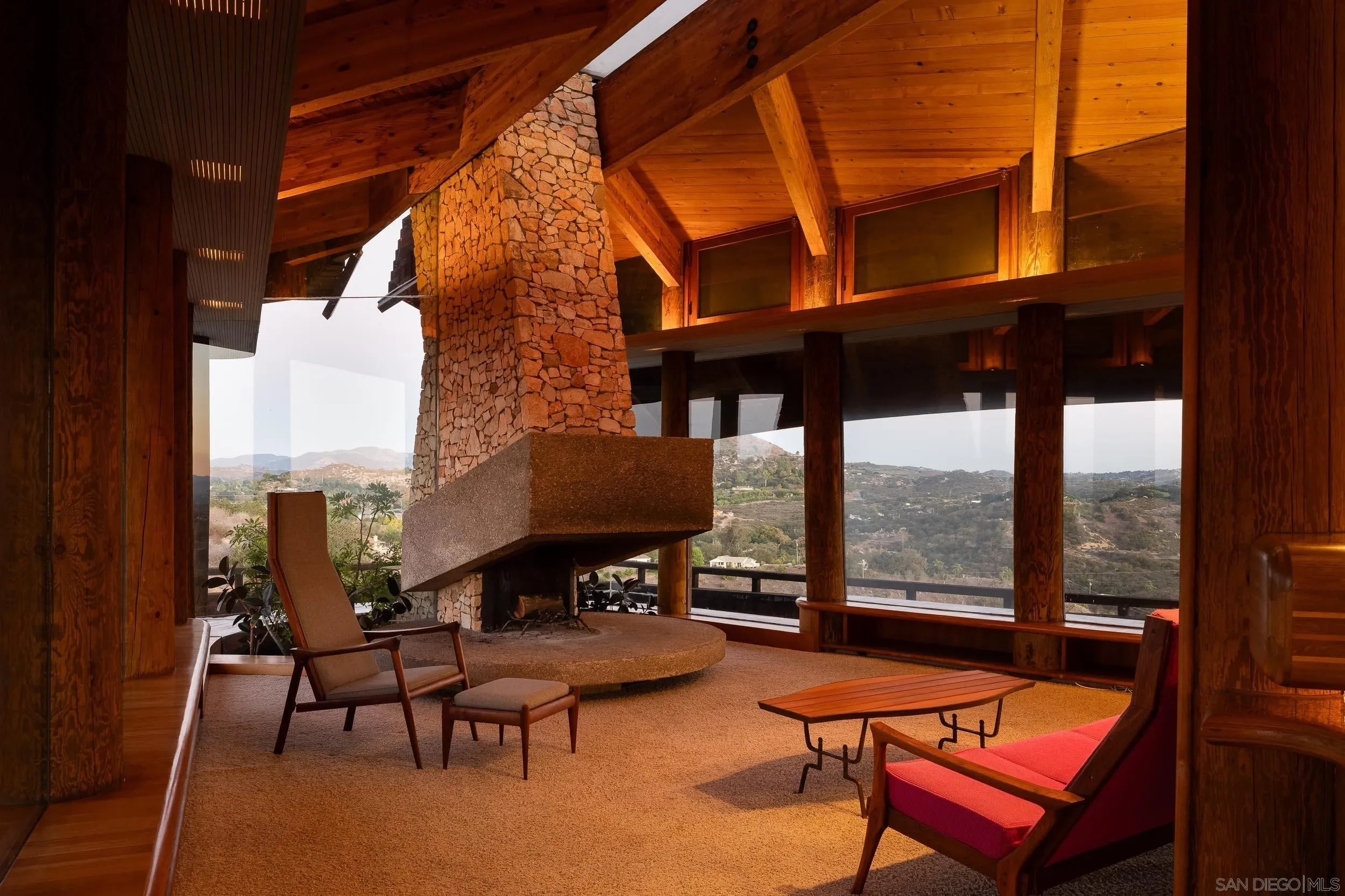 fy-bailey-house-kendrick-bangs-kellogg-valley-center-california-8.webp