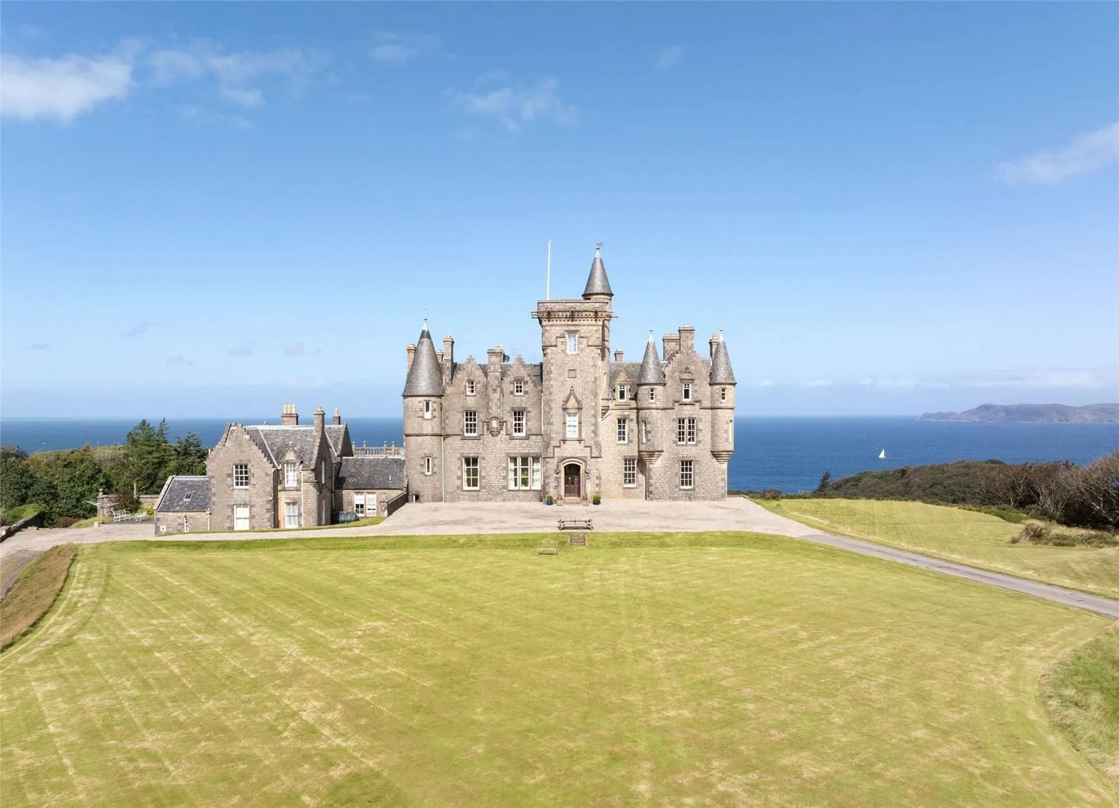 fy-scottish-castle-on-a-remote-island-with-3702-acres-and-3-miles-of-atlantic-coastline-lists-for-9-million-4.jpg