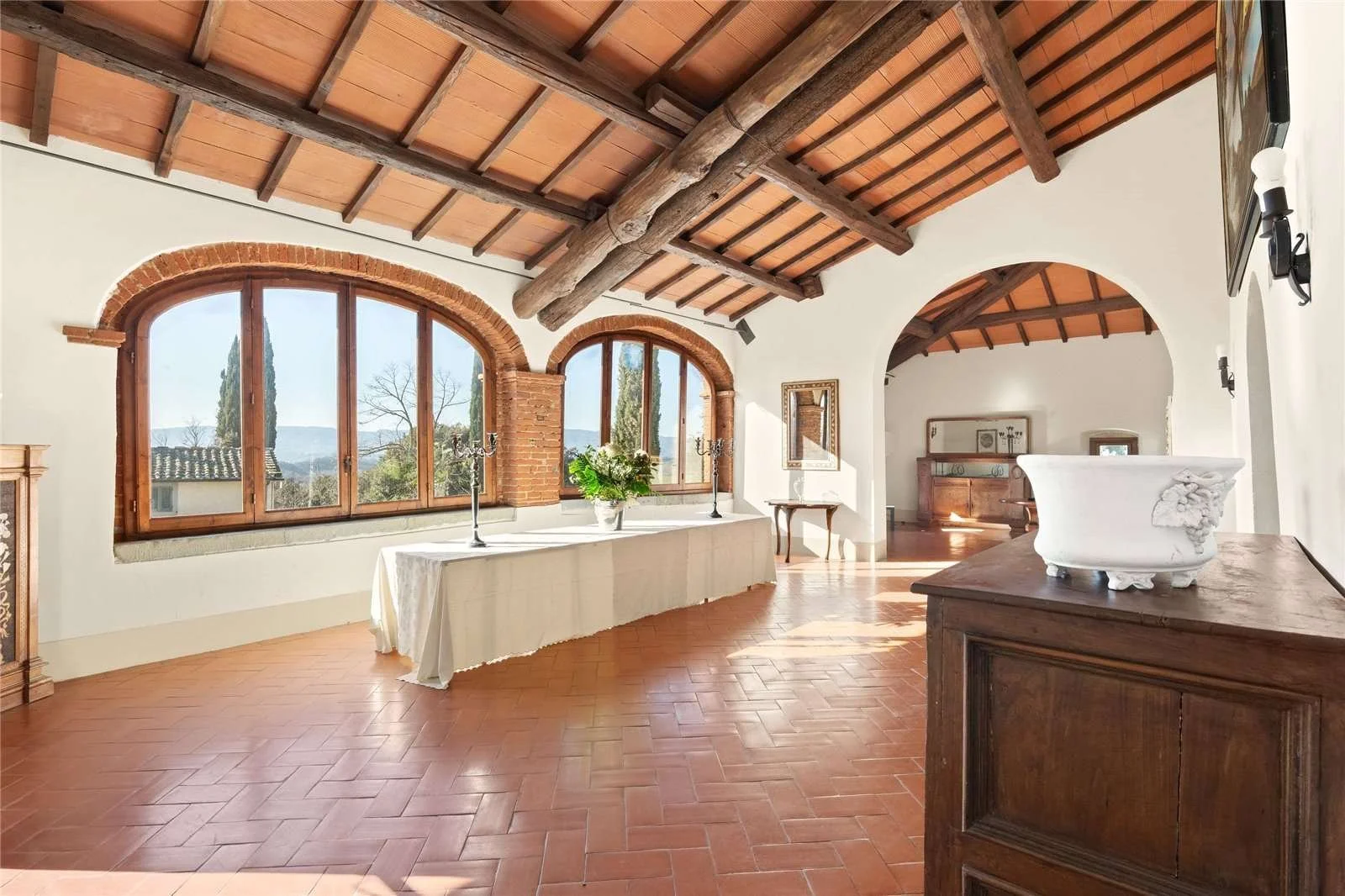 FY-tenuta-poggitazzi-arezzo-tuscany-estate-15th-century-villa-vineyards-agriturismo-11.jpg