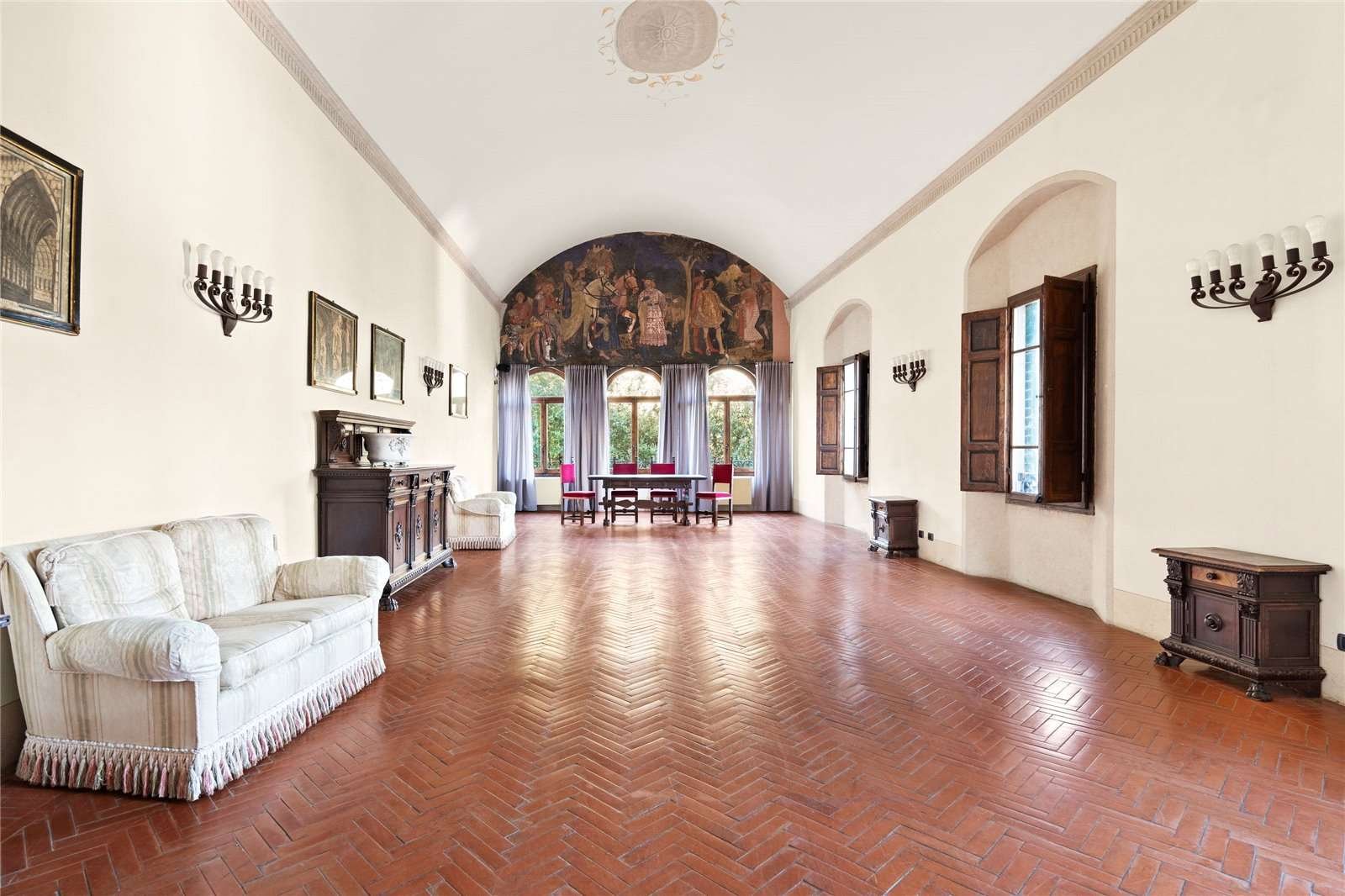 FY-tenuta-poggitazzi-arezzo-tuscany-estate-15th-century-villa-vineyards-agriturismo-14.jpg