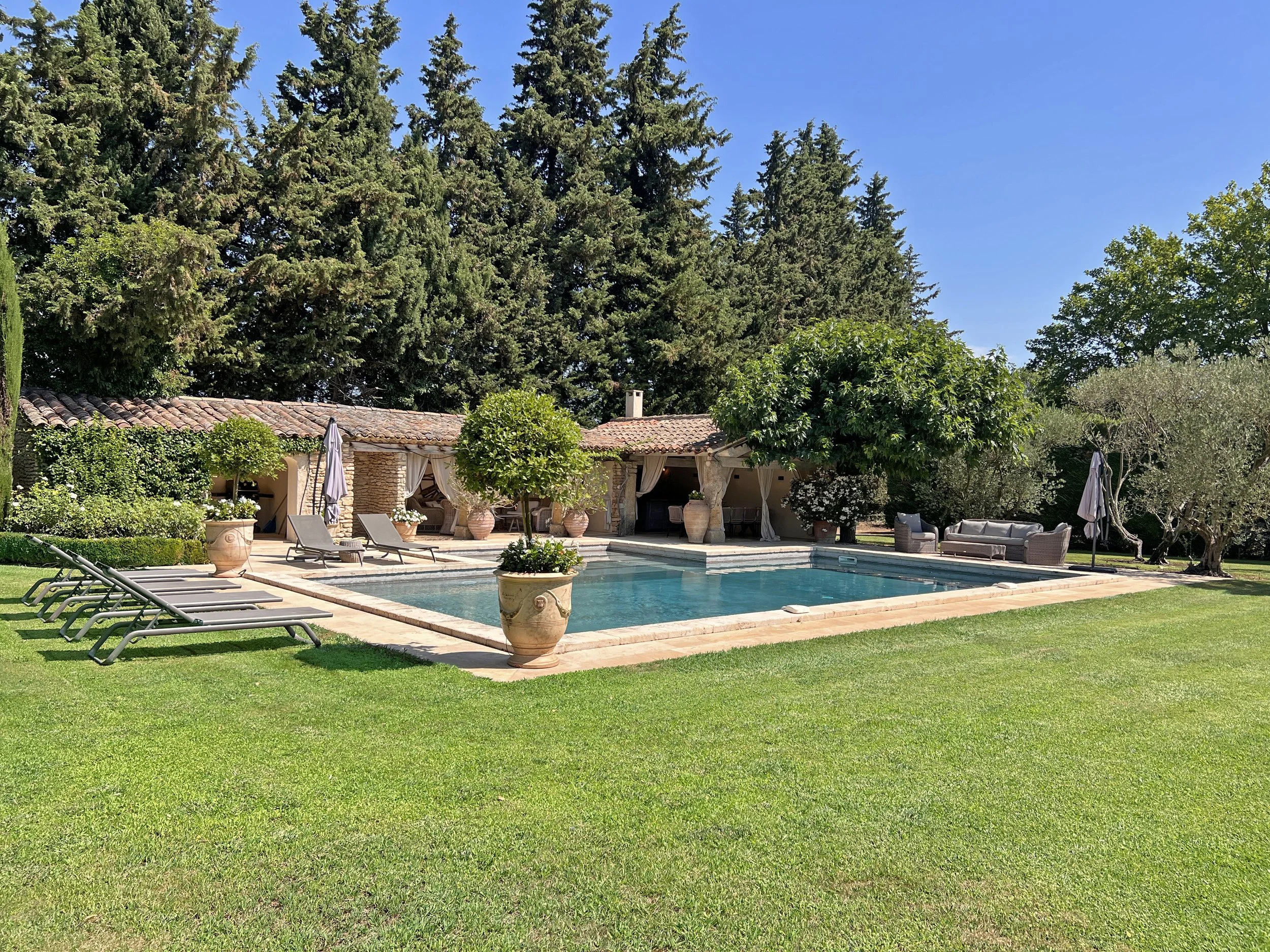 fy-provencal-farmhouse-for-sale-oppede-le-vieux-luberon-france-14.jpg
