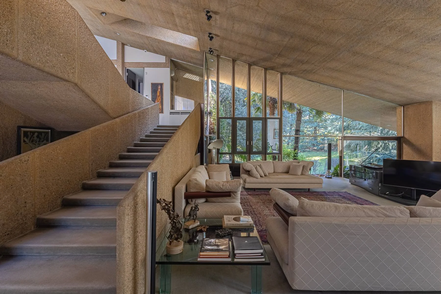 fy-francesco-castiglioni-brutalist-villa-cusano-milanino-17.jpg