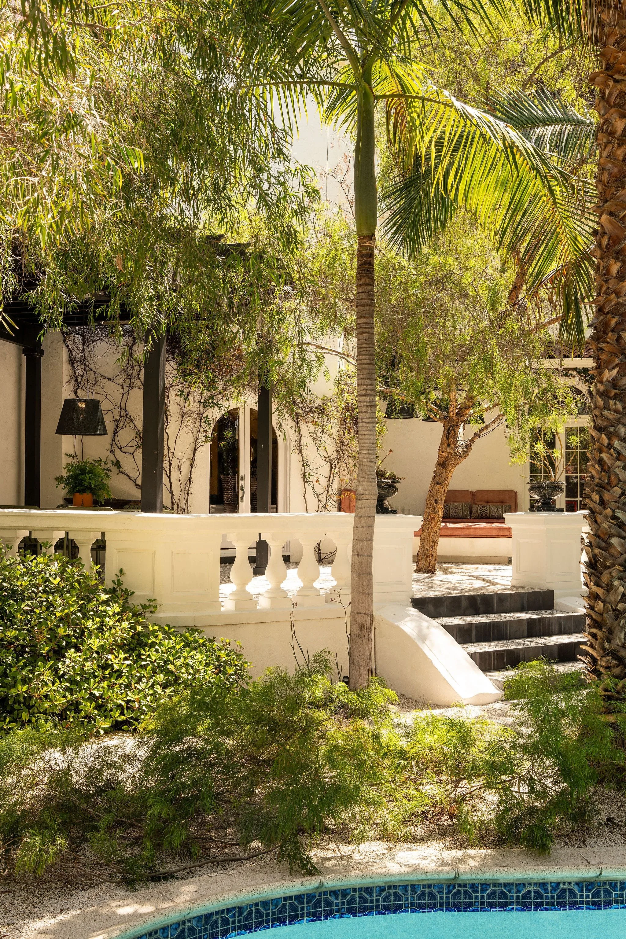 fy-the-longtime-los-angeles-home-of-creative-director-marc-atlan-1923-mediterranean-revival-19.jpg