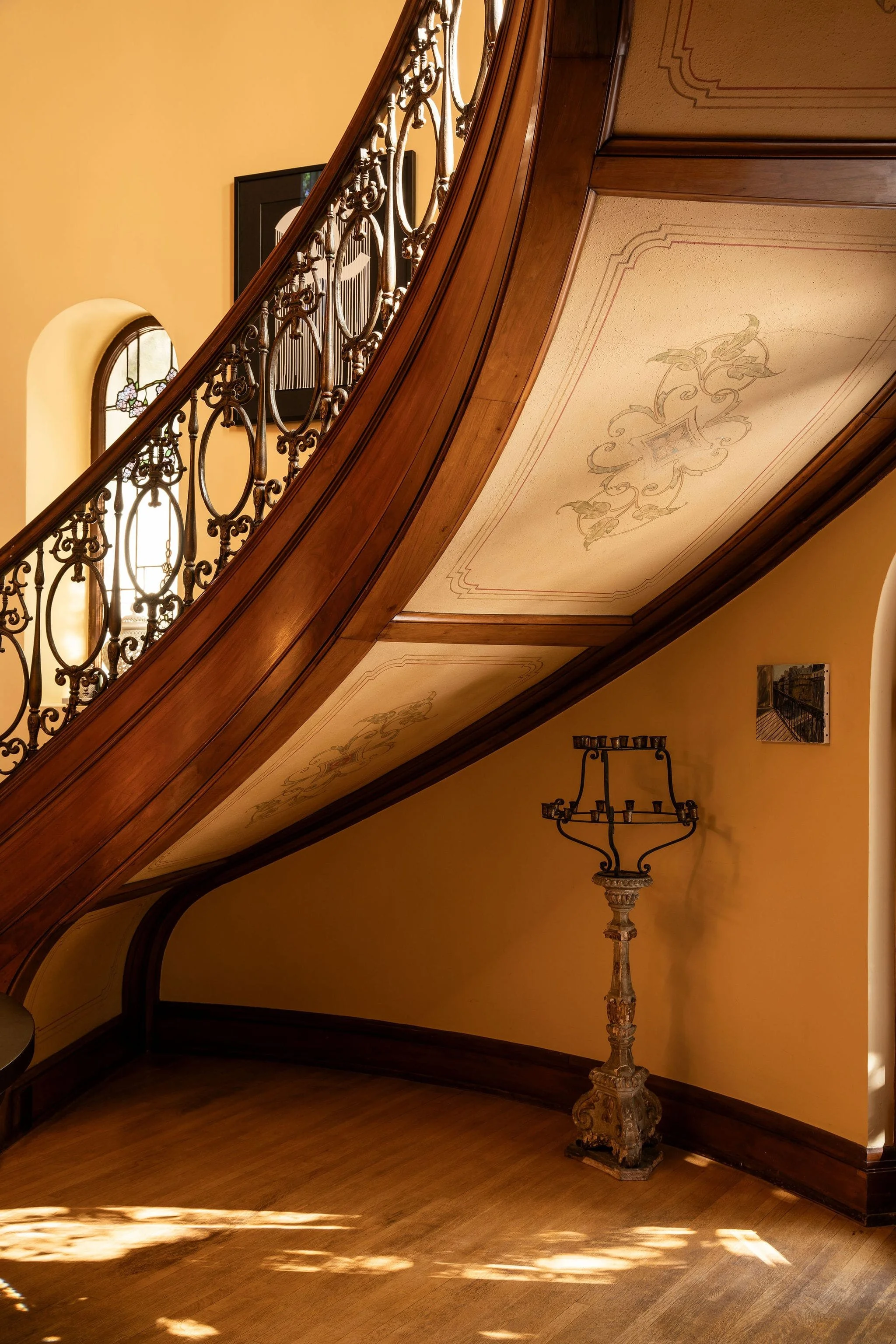 fy-the-longtime-los-angeles-home-of-creative-director-marc-atlan-1923-mediterranean-revival-34.jpg