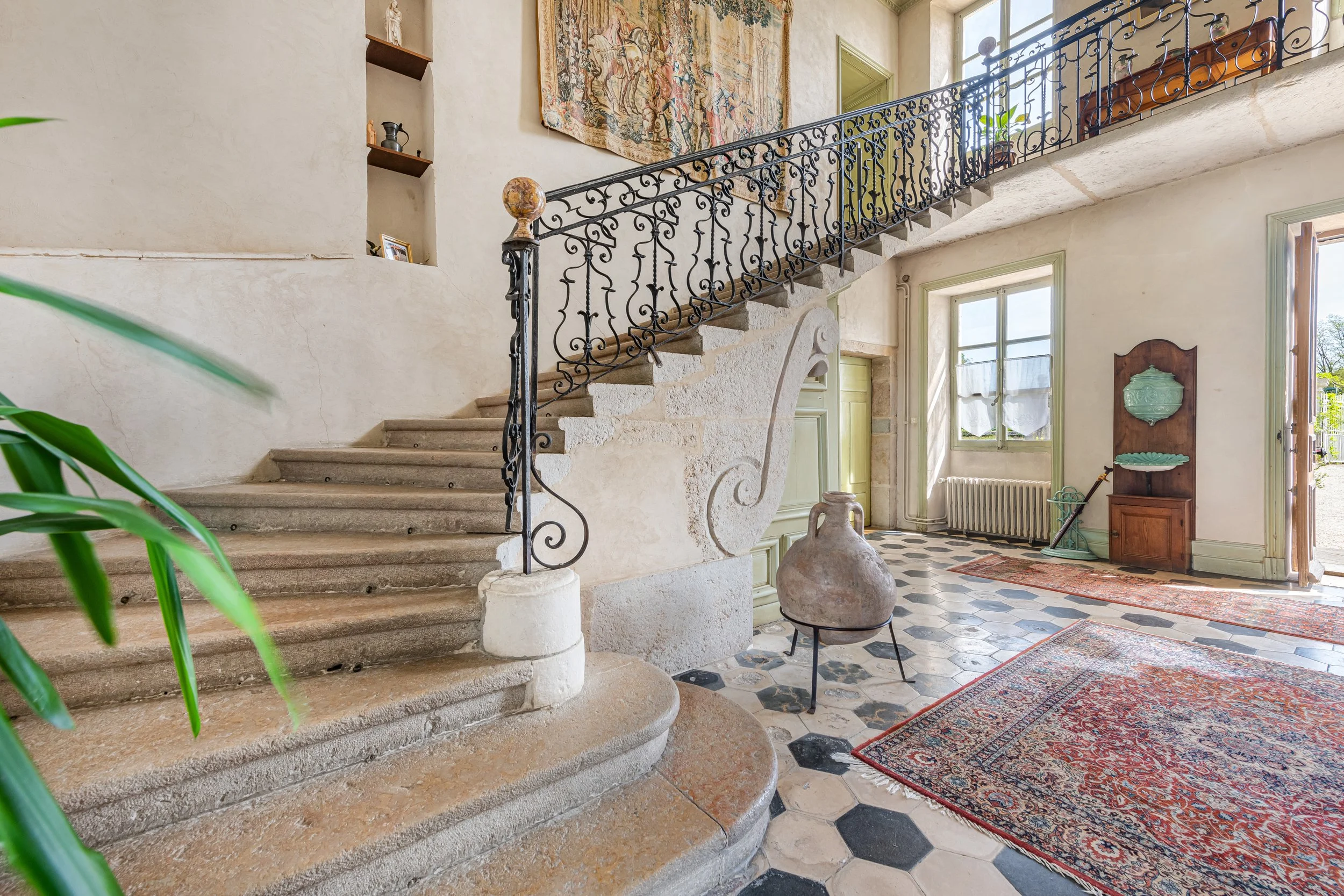 fy-historic-chateau-bourg-en-bresse-france-for-sale-61.JPG