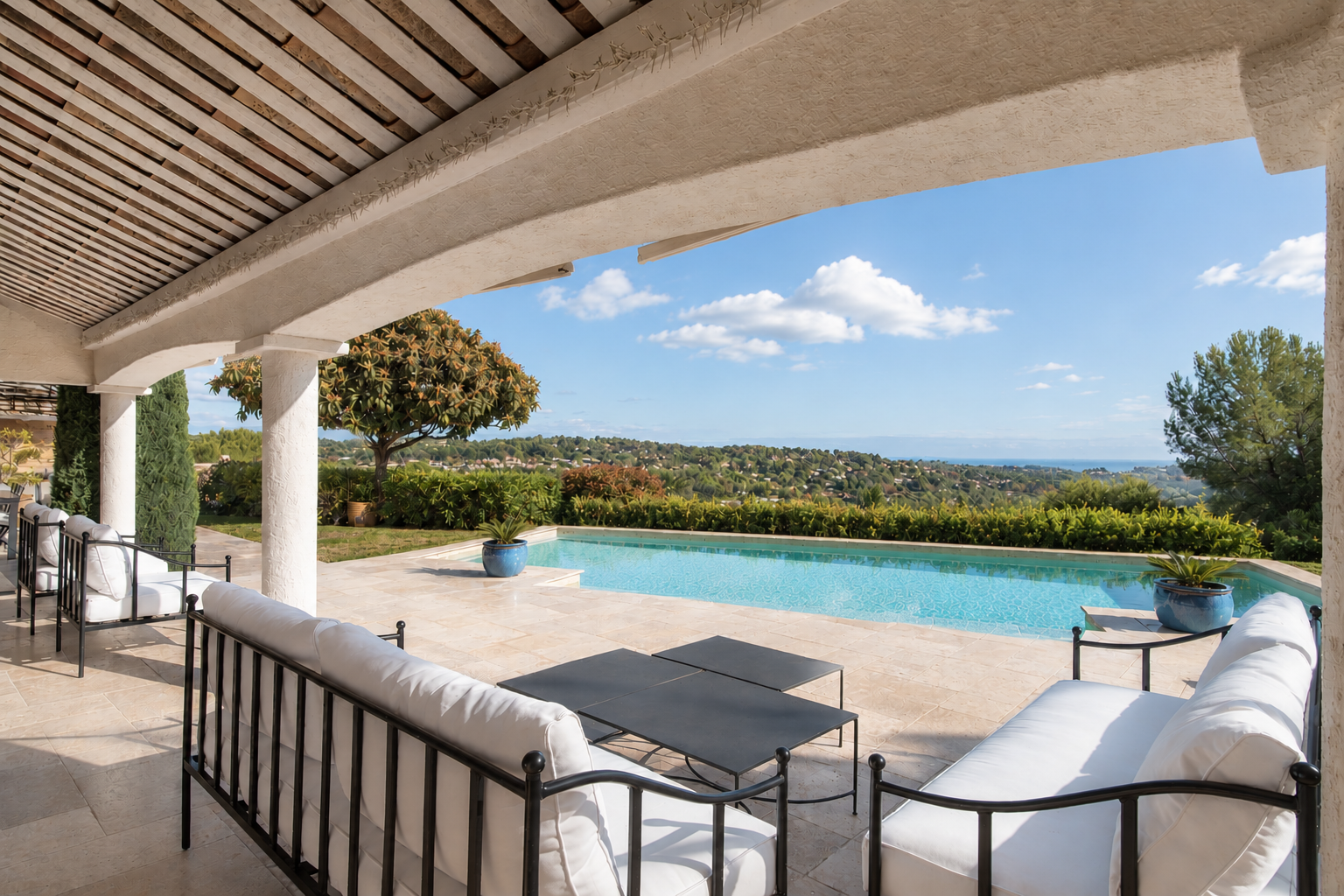 francis-york-valbonne-french-riviera-villa-lazazu-co-ownership3.png