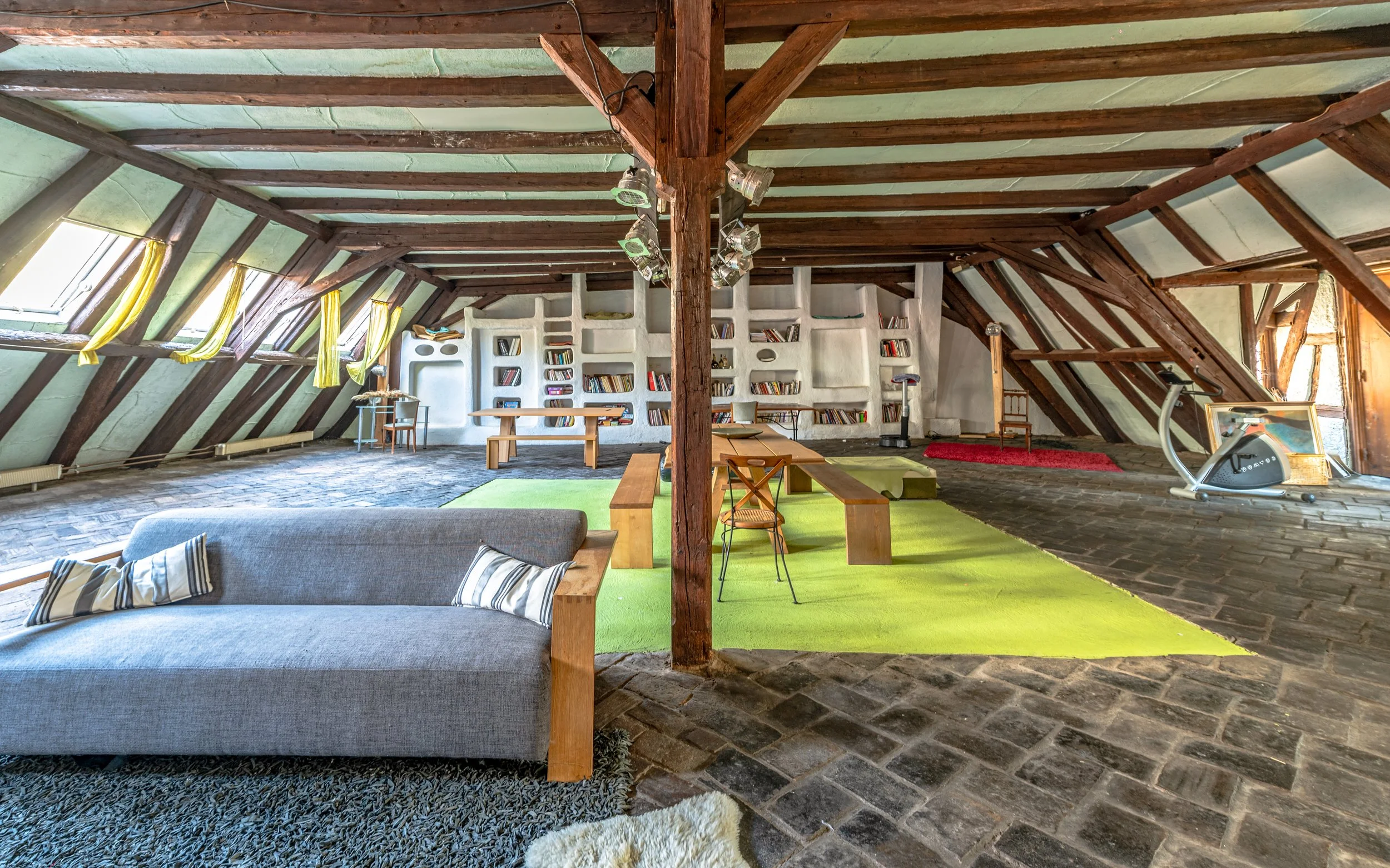 francis-york-jacques-couelle-fireplace-andlau-alsace-wine-route-auction-36.jpg