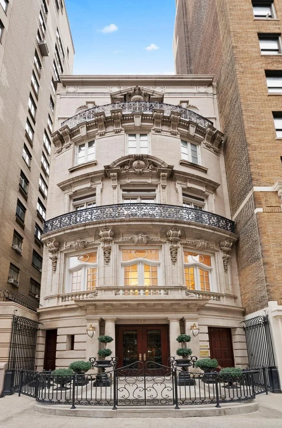 1901 Gilded Age Mansion on Manhattan’s Upper West Side Asks $30M