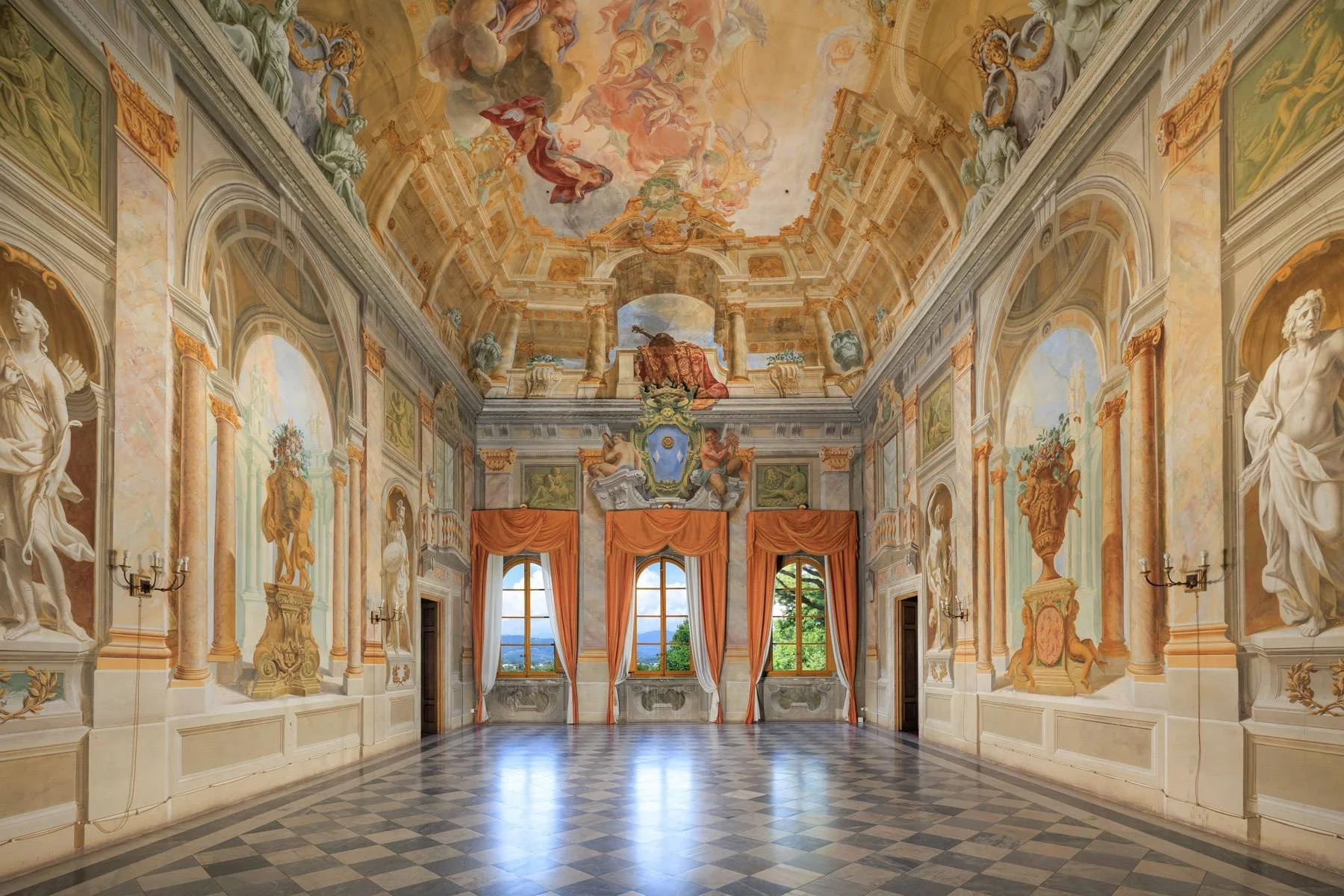 francis-york-renaissance-villa-near-lucca-for-sale-17.jpg