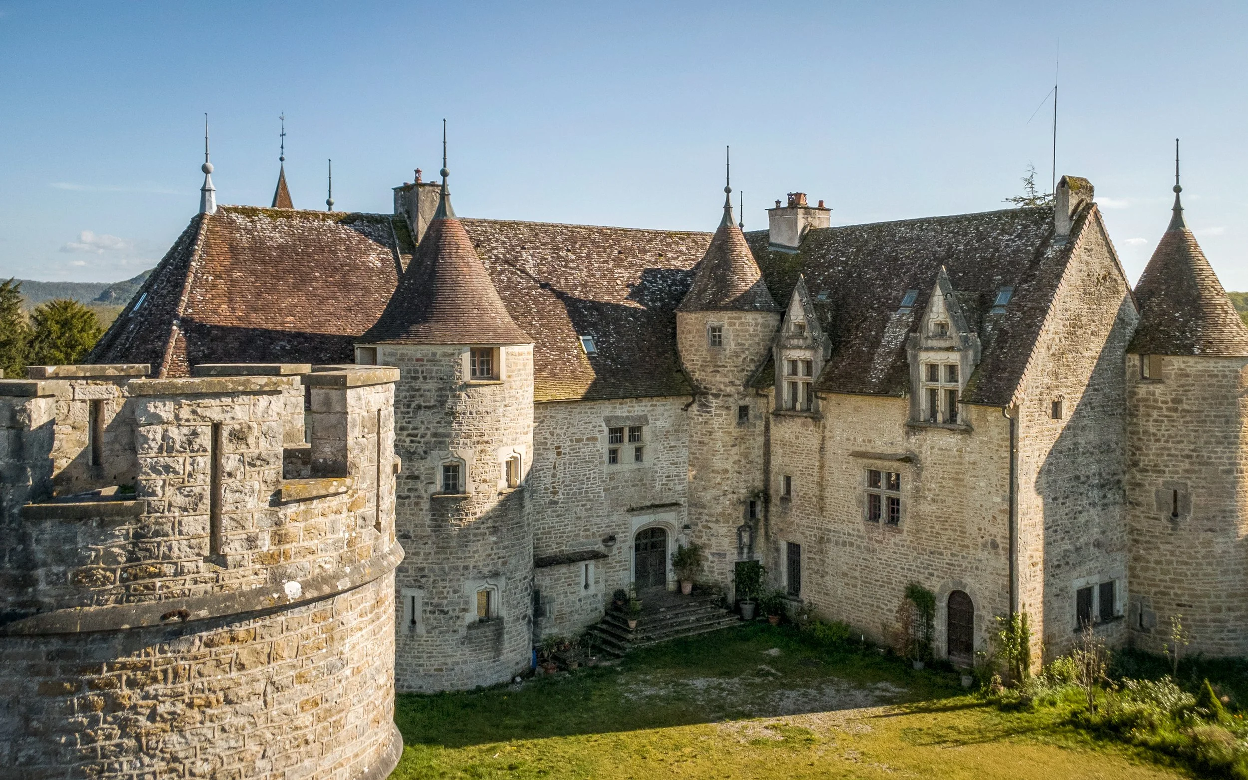 francis-york-chateau-de-domblans-jura-france-for-sale-29.jpg