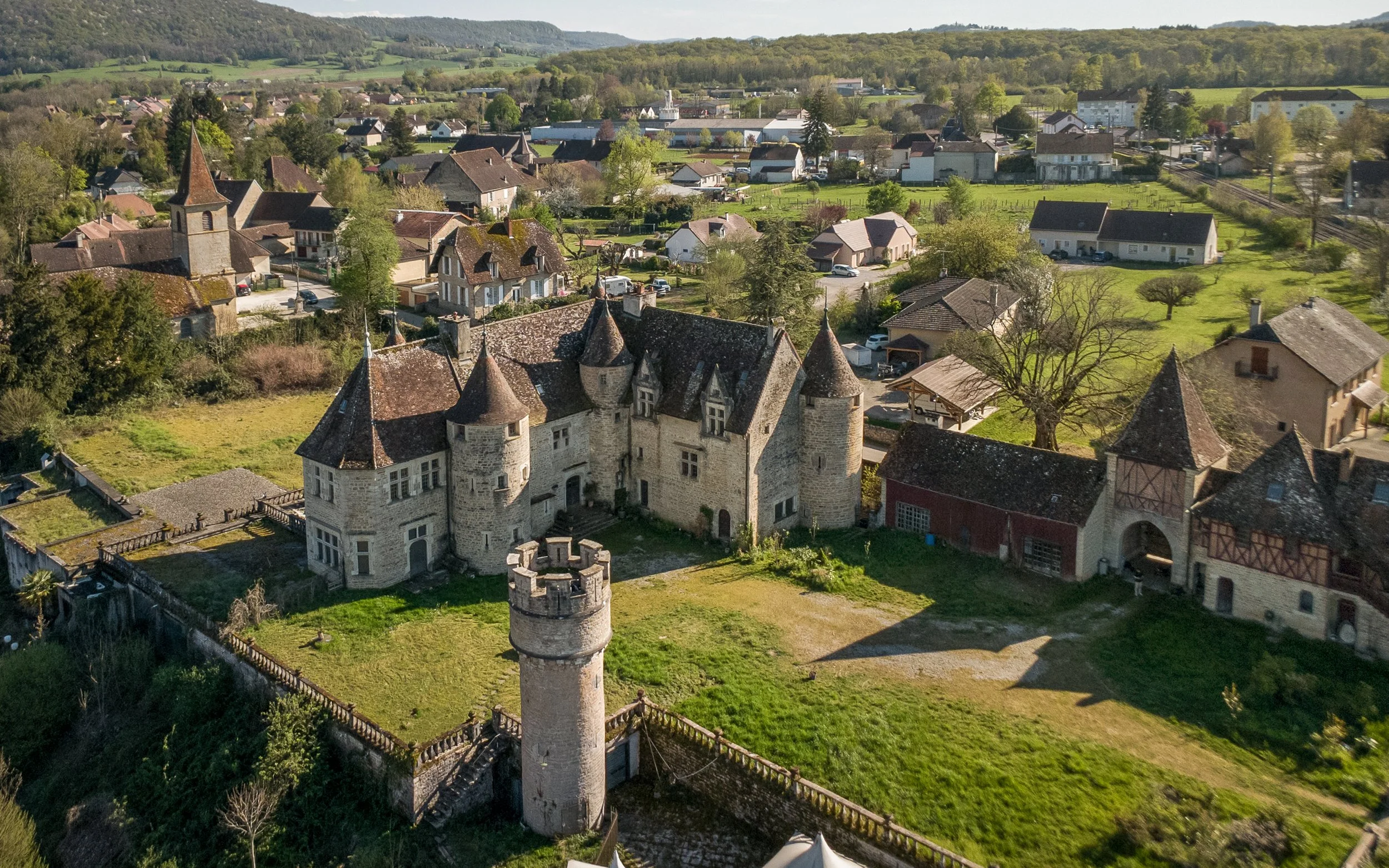 francis-york-chateau-de-domblans-jura-france-for-sale-35.jpg