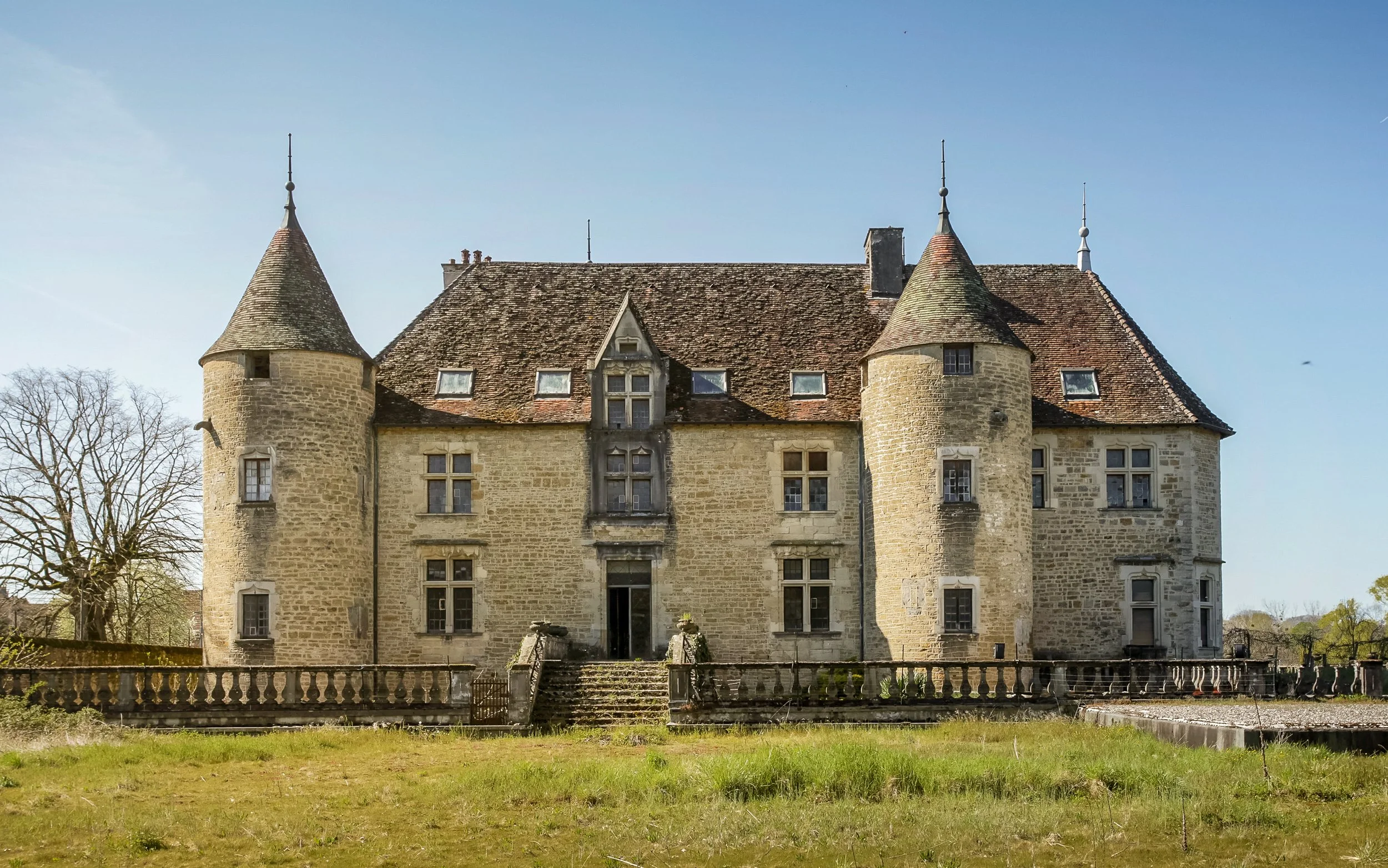 francis-york-chateau-de-domblans-jura-france-for-sale-83.jpg