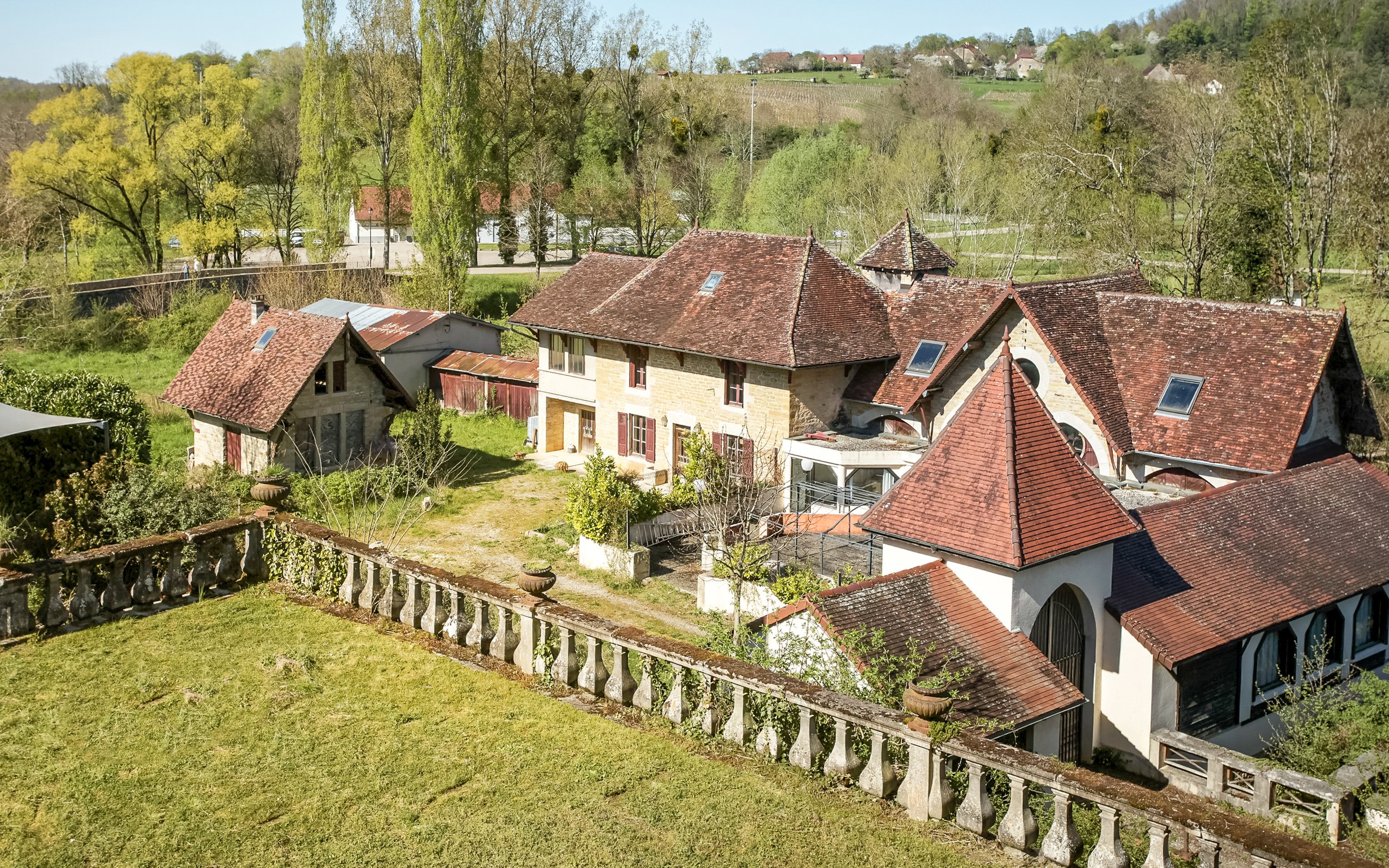 francis-york-chateau-de-domblans-jura-france-for-sale-85.jpg