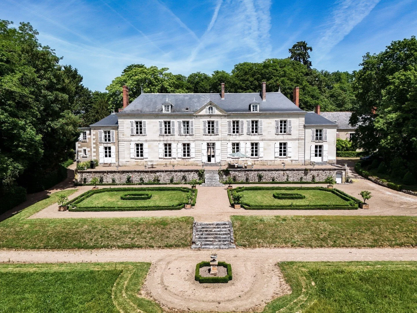 francis-york-oire-valley-chateau-1715-france-8.jpeg