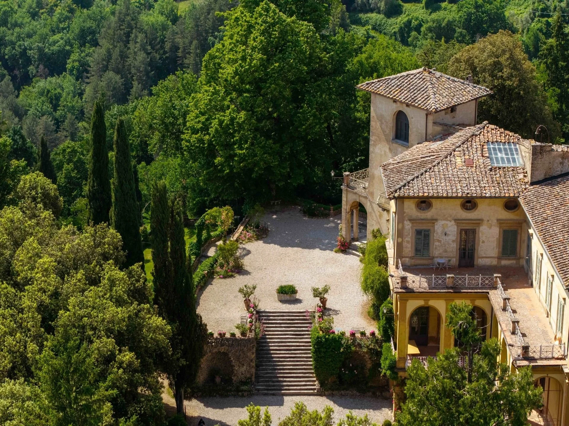 francis-york-medieval-tuscan-villa-villa-di-striano-florence-grotto-limonaia-23.jpg