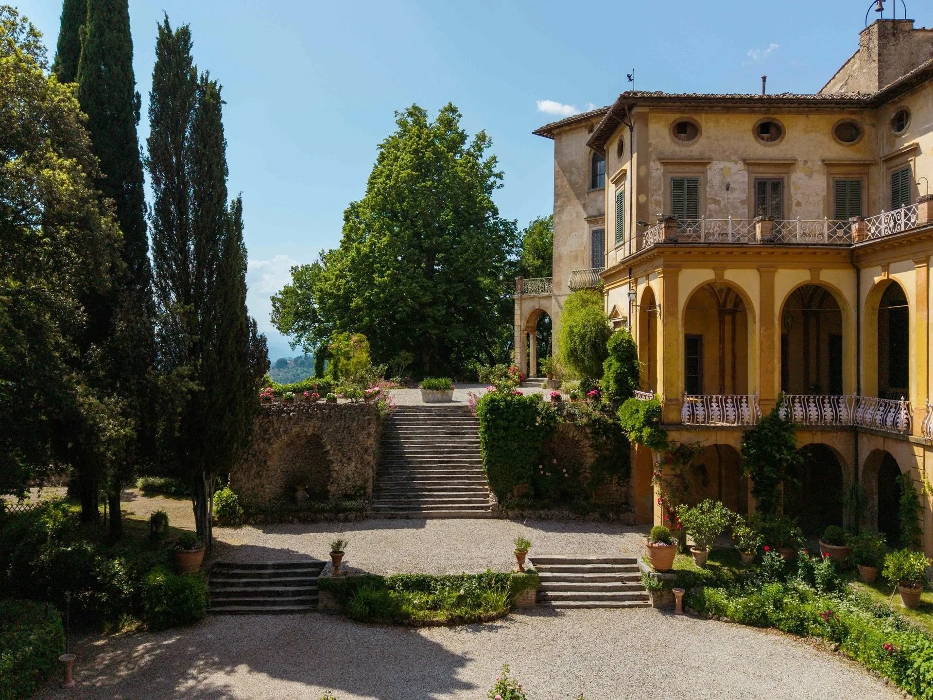 francis-york-medieval-tuscan-villa-villa-di-striano-florence-grotto-limonaia-29.jpg