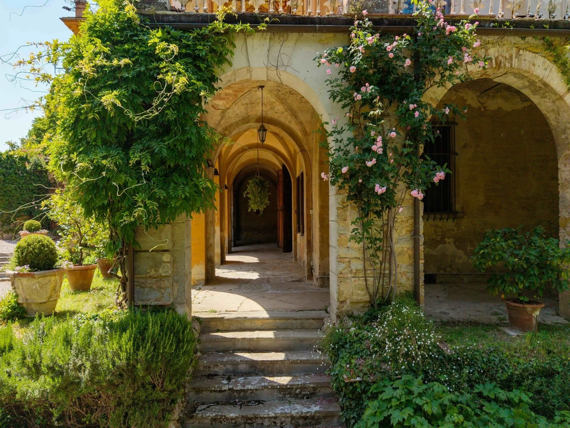 francis-york-medieval-tuscan-villa-villa-di-striano-florence-grotto-limonaia-20.jpg