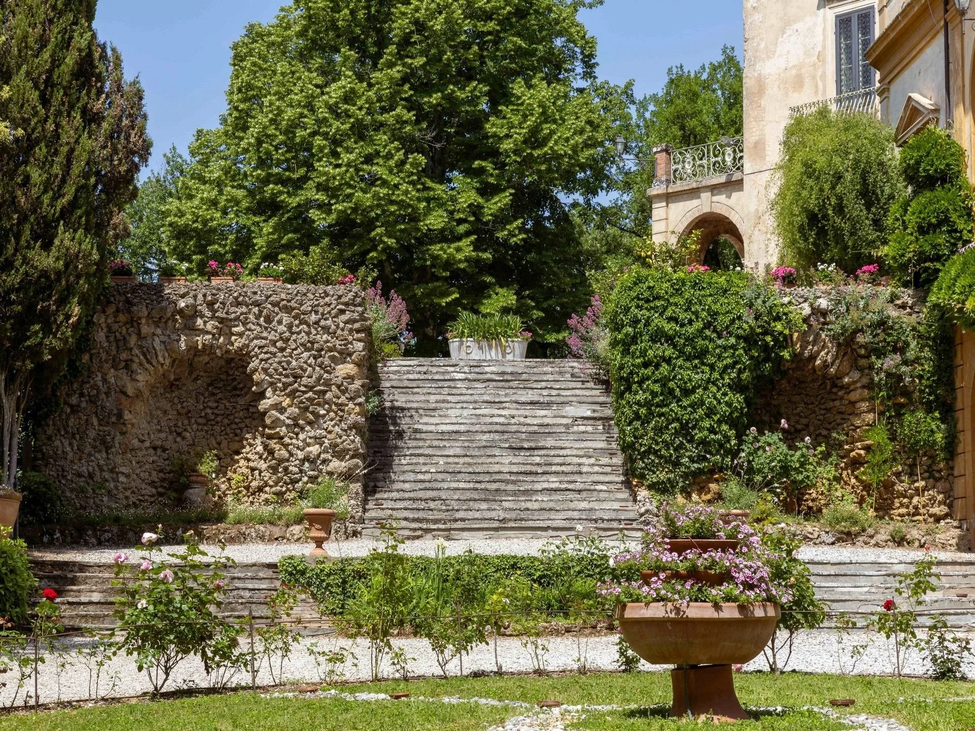 francis-york-medieval-tuscan-villa-villa-di-striano-florence-grotto-limonaia-7.jpg