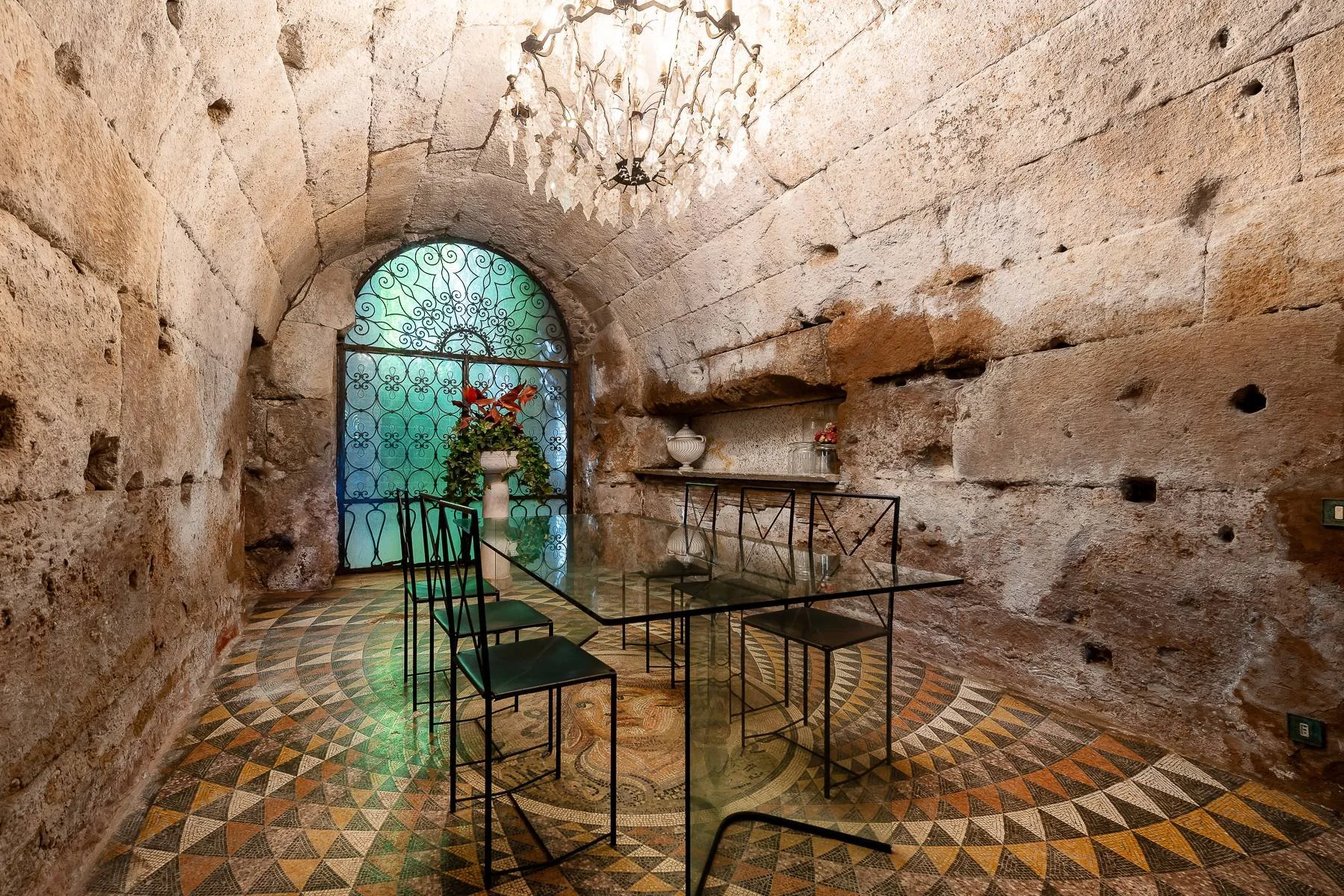francis-york-rome-former-villa-sophia-loren31.jpg