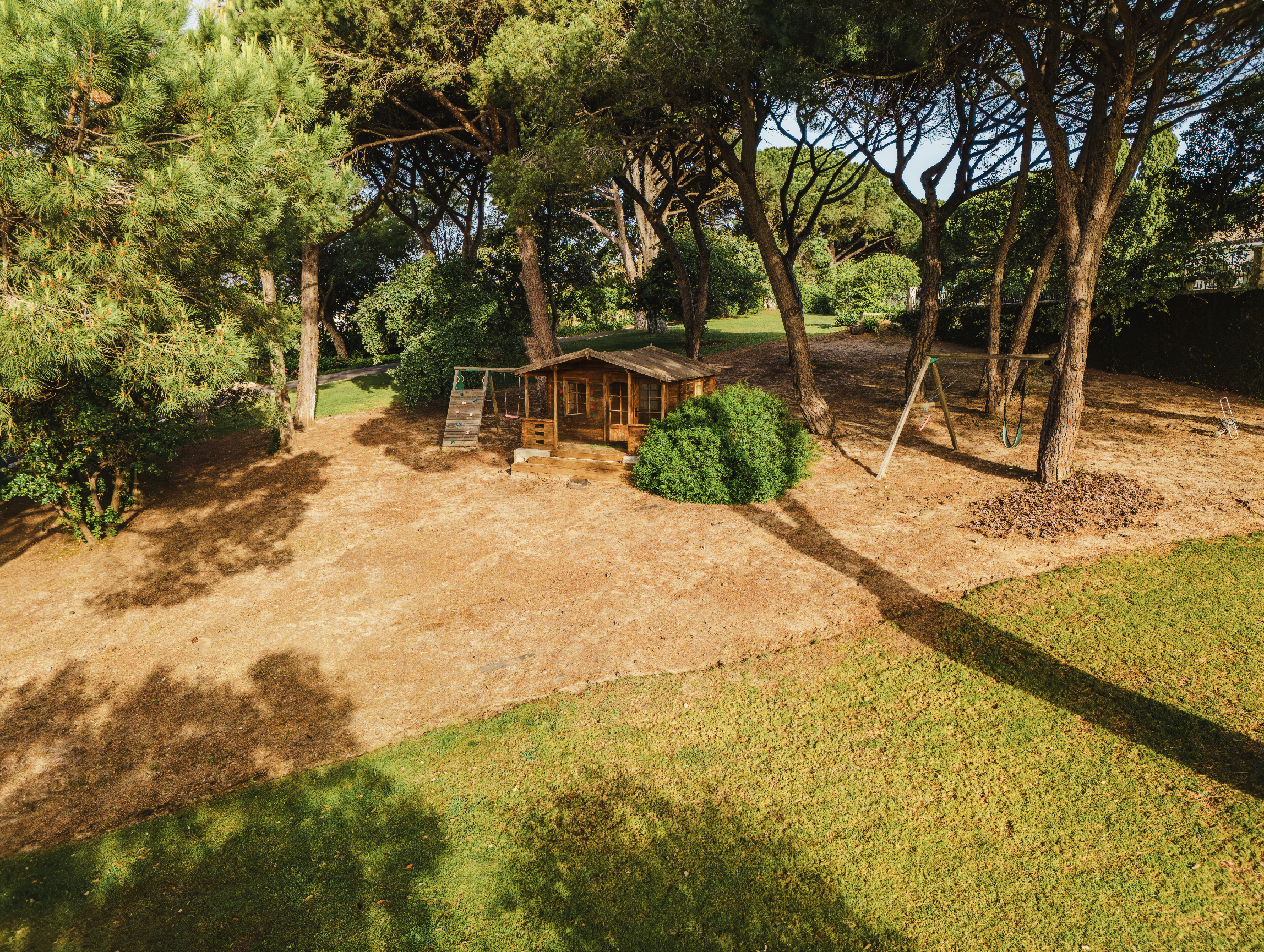 francis-york-quinta-beatriz-patino-portuguese-riviera-11.png