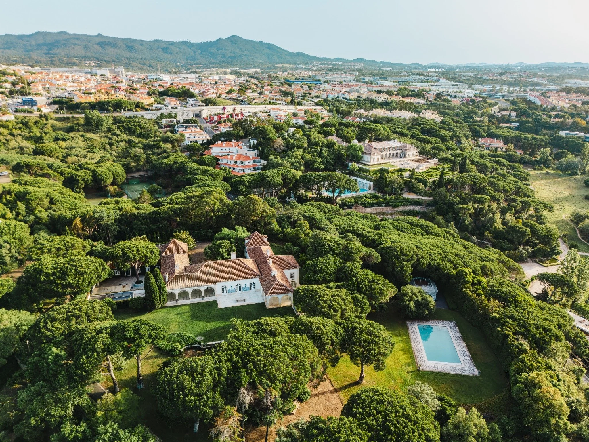 francis-york-quinta-beatriz-patino-portuguese-riviera-7(1).jpg