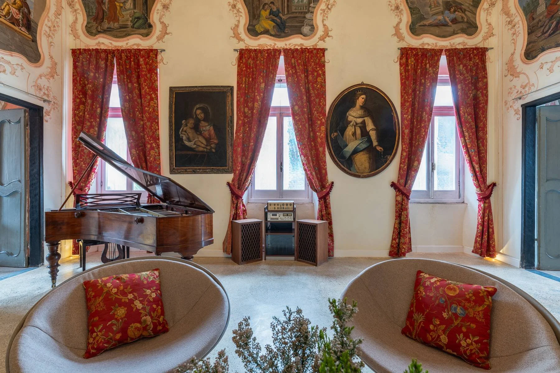francis-york-16th-century-villa-finale-ligure-italian-riviera-12.jpg