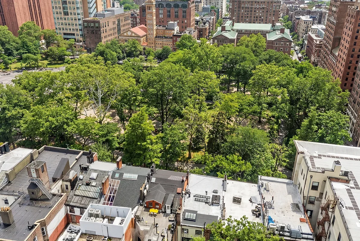 francis-york-23-washington-square-n-greenwich-village-townhouse-6.webp