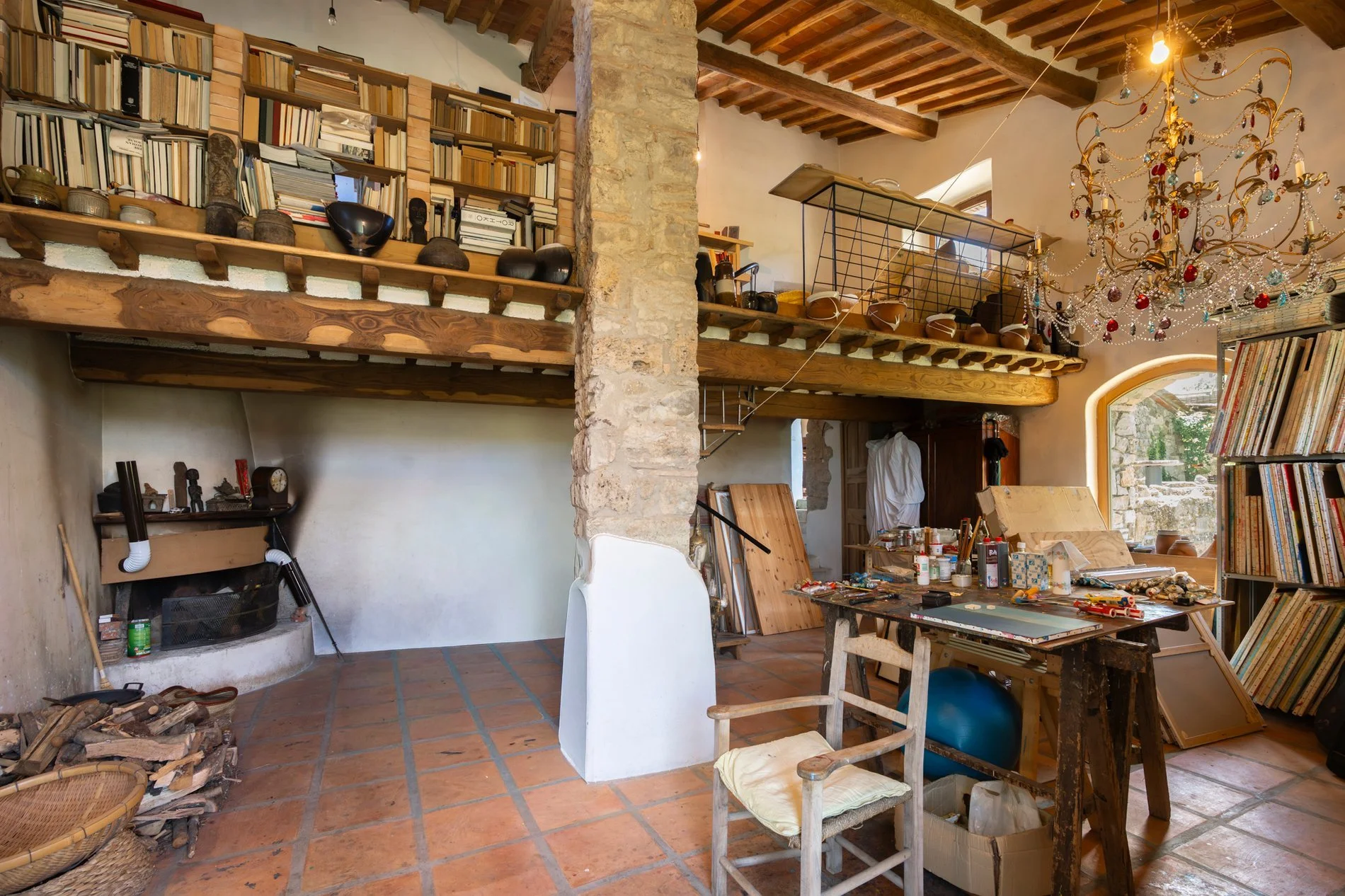 francis-york-chianti-medieval-watchtower-farmhouse-castellina-knight-frank-1.jpg
