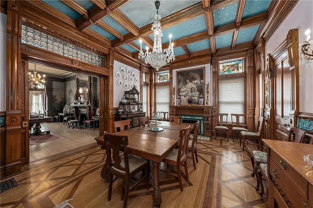 francis-york-shakespeare-chateau-missouri-auction-19.webp