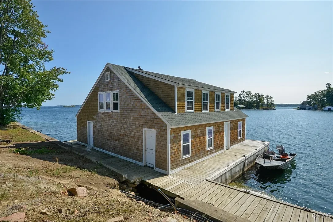 francis-york-sport-island-private-island-thousand-islands-new-york-7.webp