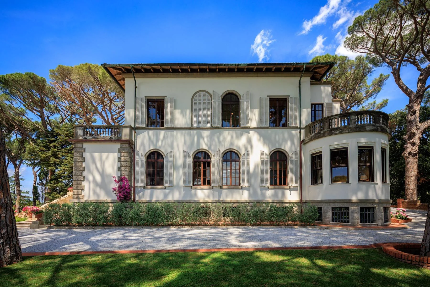 francis-york-fauglia-art-nouveau-villa-tuscany-pisa-2.jpg