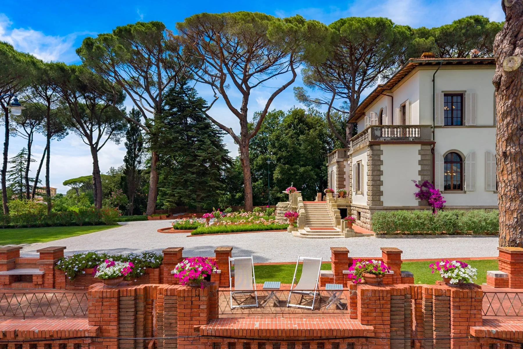 francis-york-fauglia-art-nouveau-villa-tuscany-pisa-12.jpg