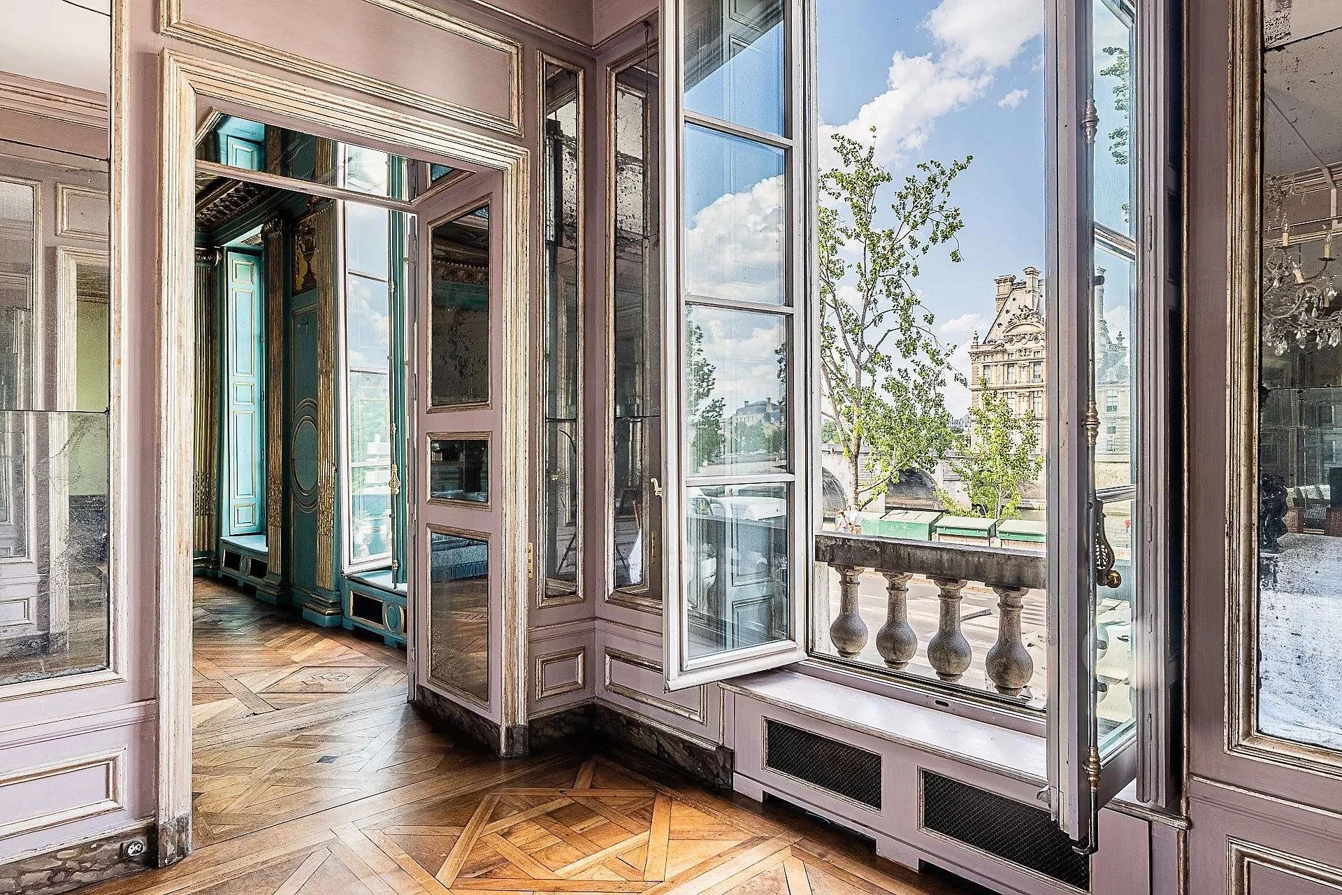 francis-york-voltaire-former-paris-apartment-hotel-de-villette-quai-voltaire-14.jpg