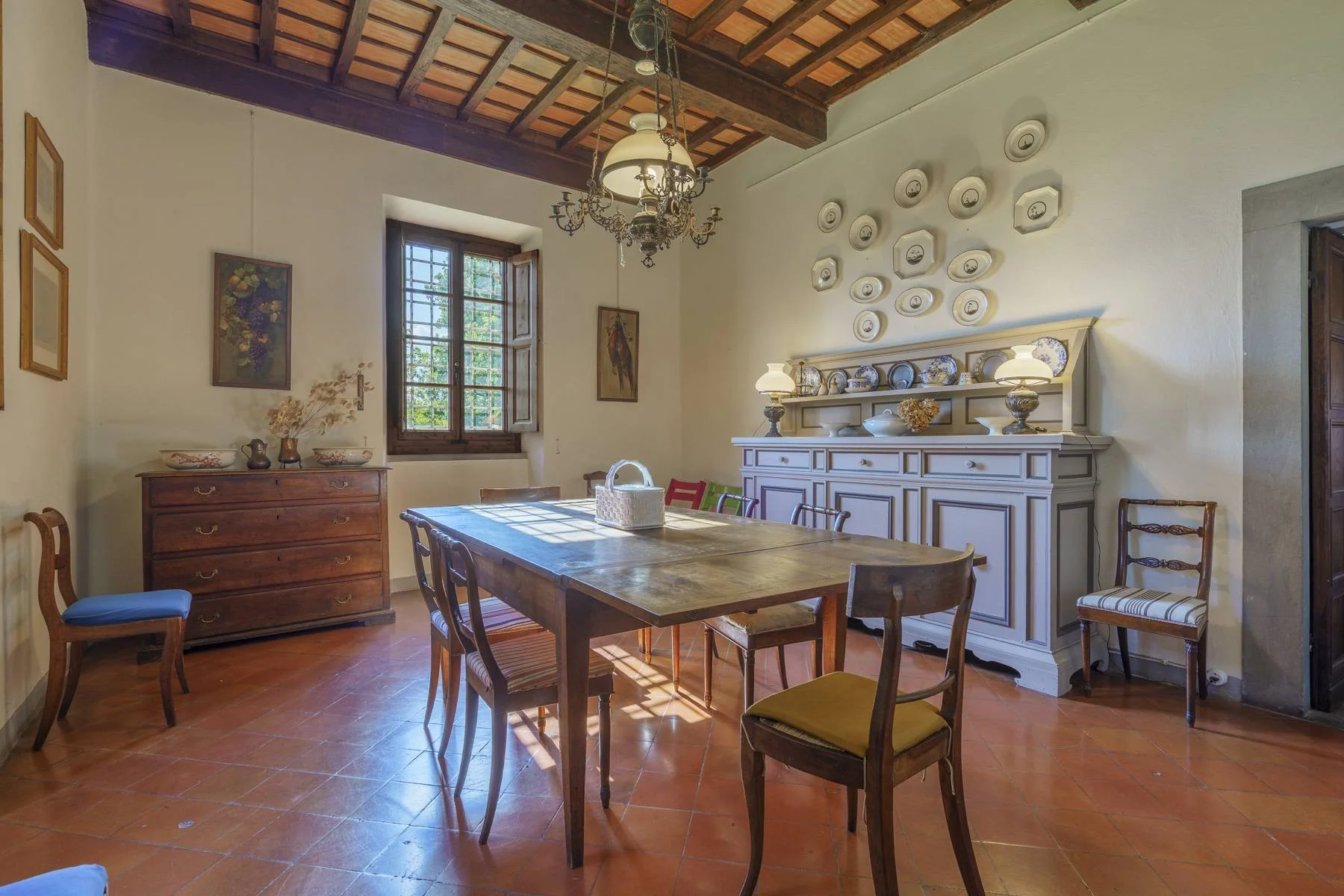 francis-york-109-acre-tuscan-estate-near-florence-for-sale26.jpg