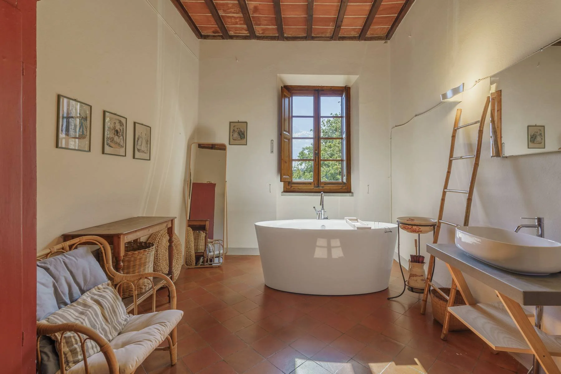 francis-york-109-acre-tuscan-estate-near-florence-for-sale21.jpg