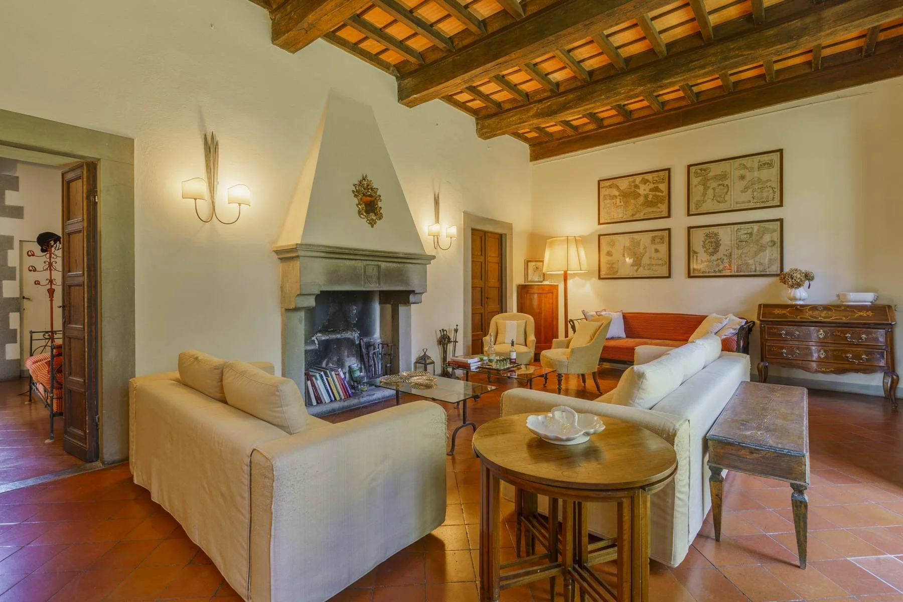 francis-york-109-acre-tuscan-estate-near-florence-for-sale28.jpg