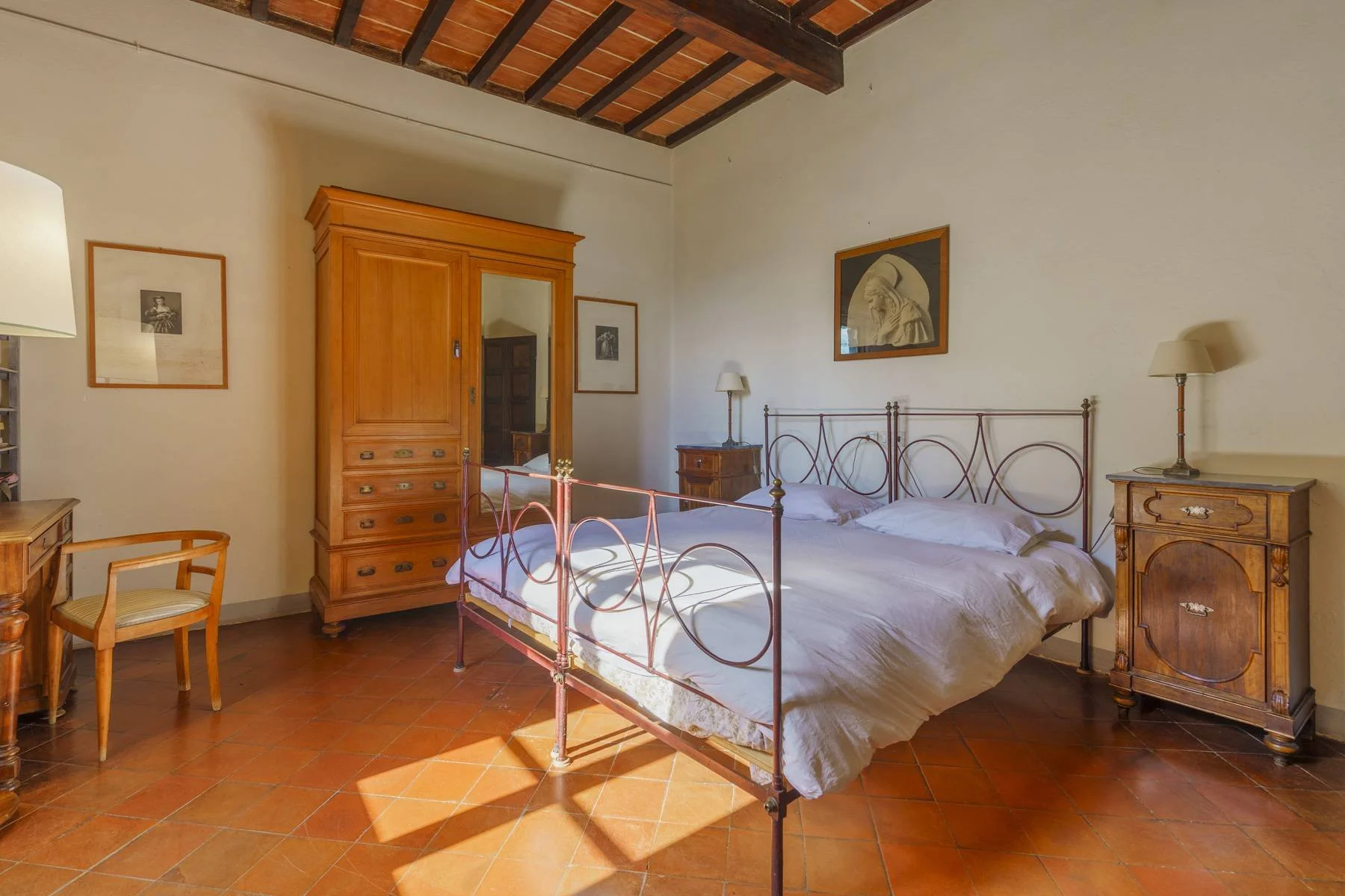 francis-york-109-acre-tuscan-estate-near-florence-for-sale22.jpg