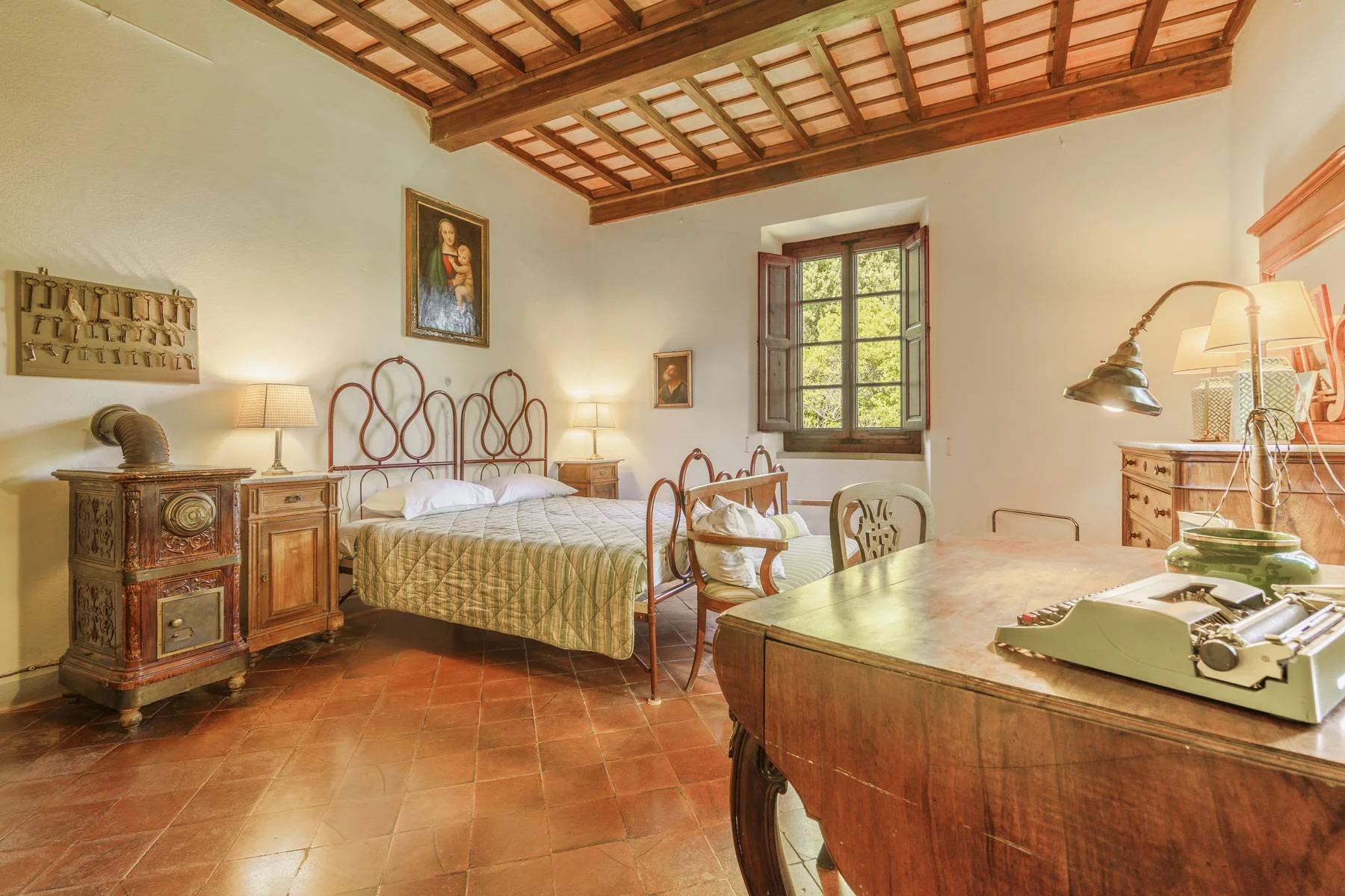 francis-york-109-acre-tuscan-estate-near-florence-for-sale15.jpg