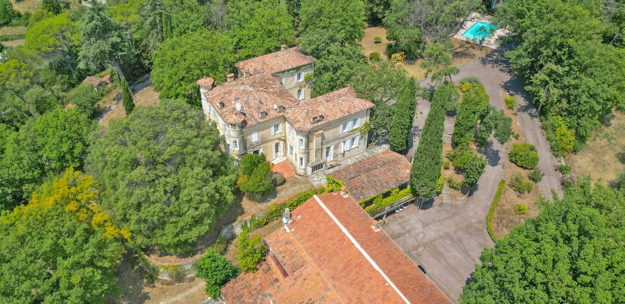 francis-york-caillan-provence-house-nadia-leger-25.jpg