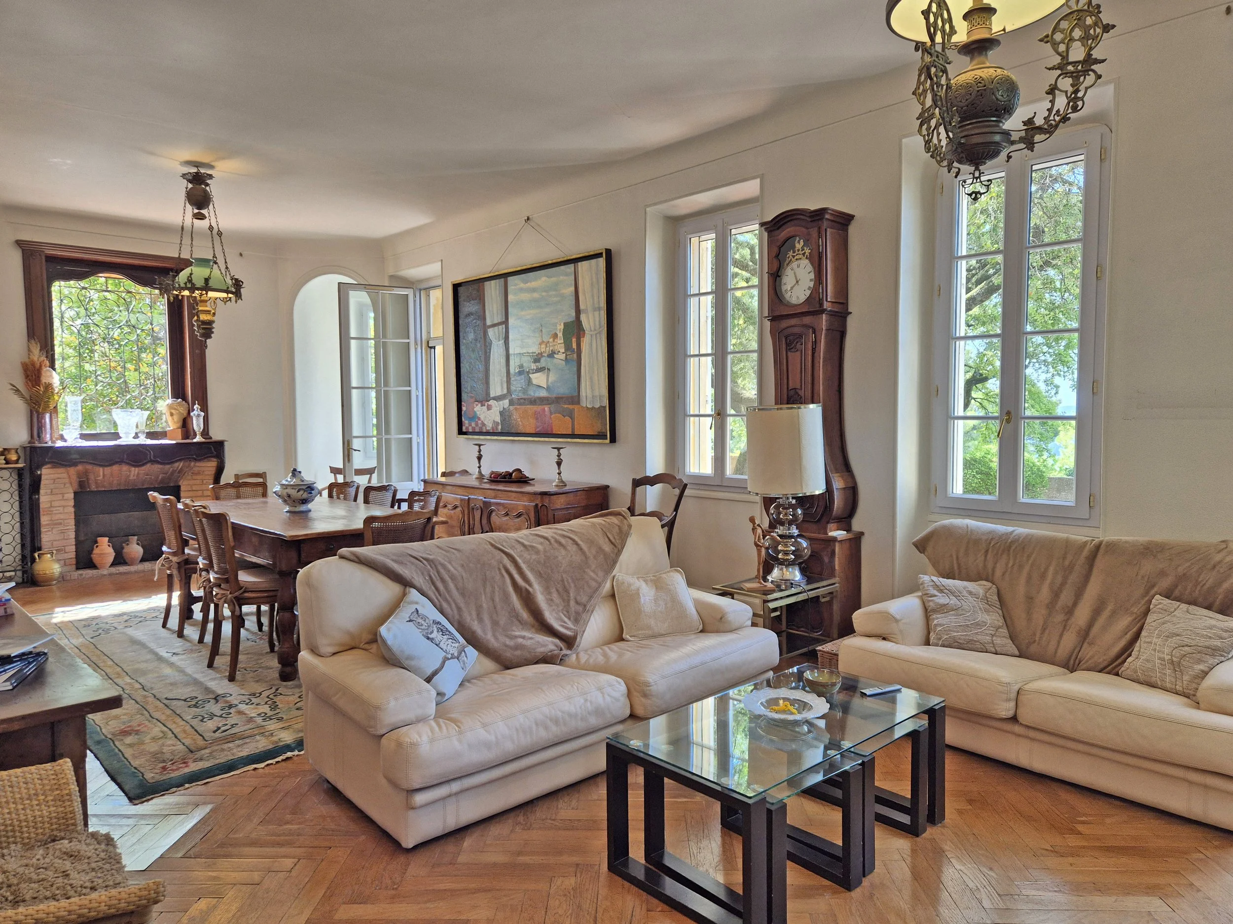 francis-york-caillan-provence-house-nadia-leger-12.jpg