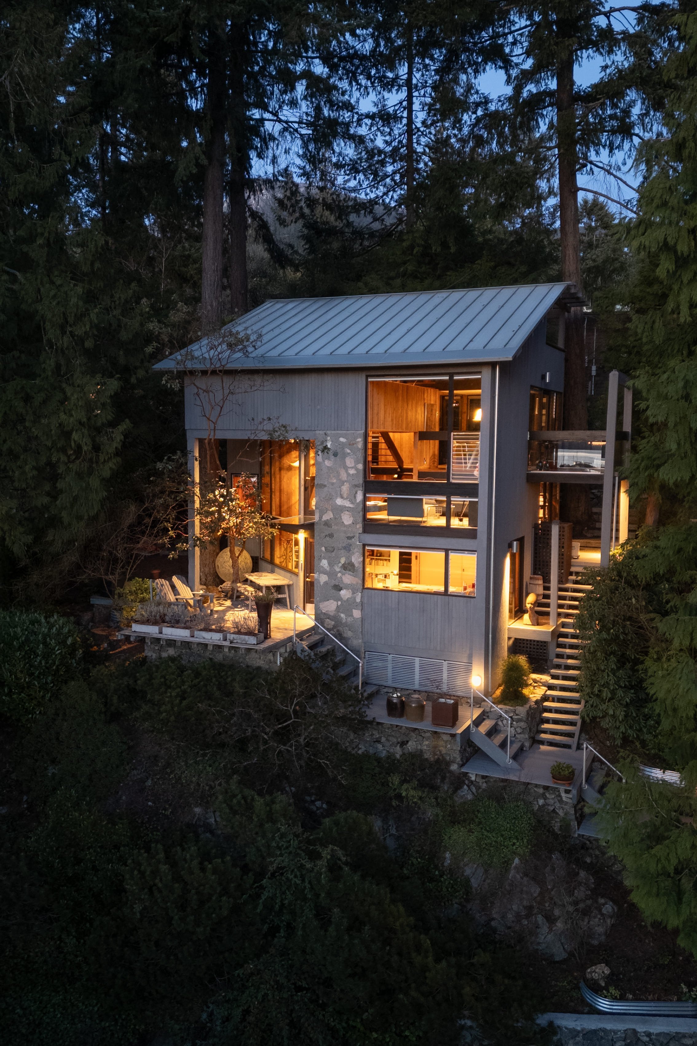 francis-york-Barry-Griblin-House-1973-West-Coast-Modern-West-Vancouver-4.jpg