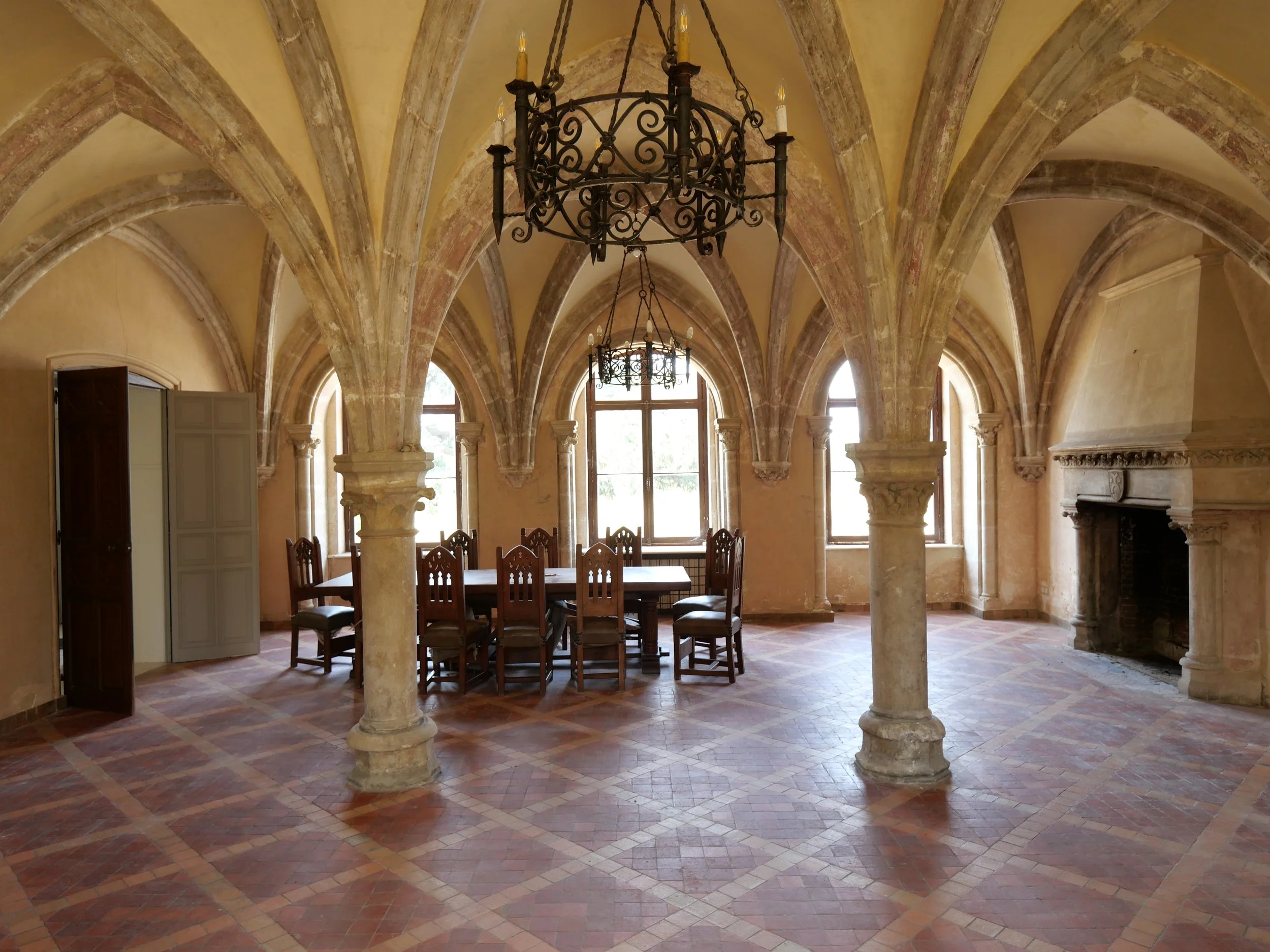 francis-york-a-former-benedictine-abbey-with-an-18th-century-chteau-and-abbey-church-is-for-sale-in-frances-loir-valley-21.JPG
