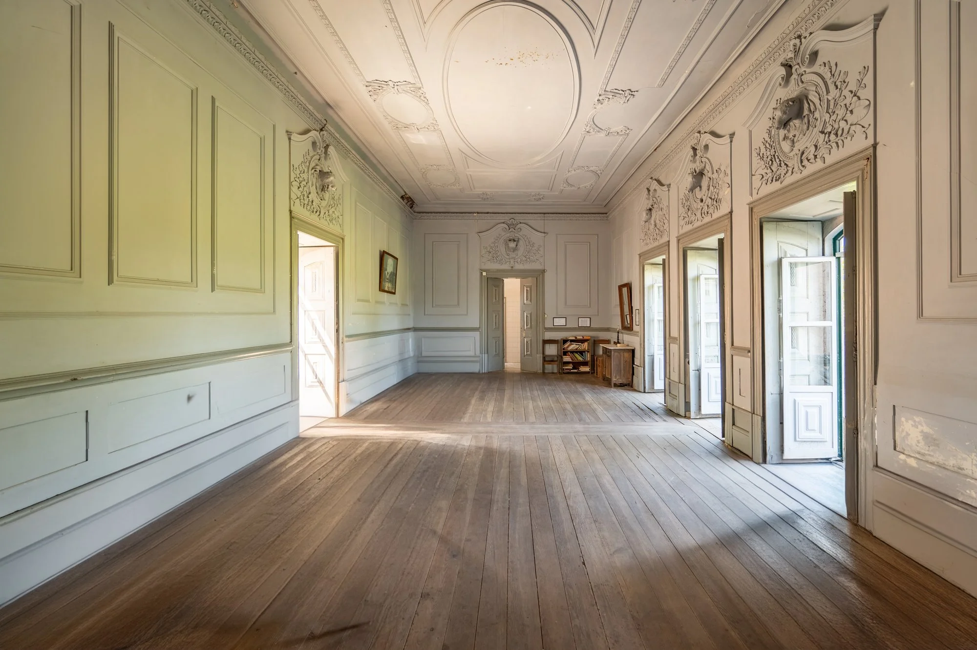 francis-york-quinta-do-paco-da-graciosa-baroque-palace-portugal-35.jpg