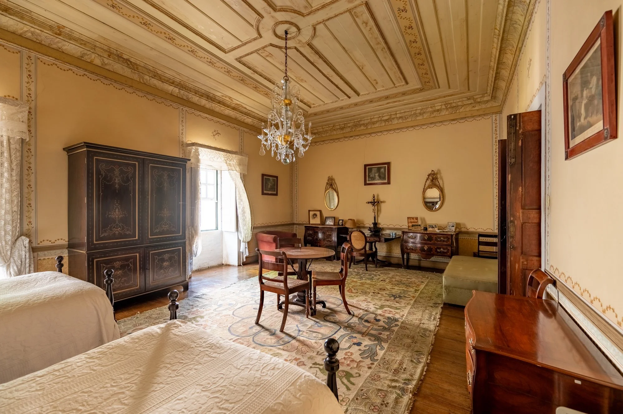 francis-york-quinta-do-paco-da-graciosa-baroque-palace-portugal-9.jpg